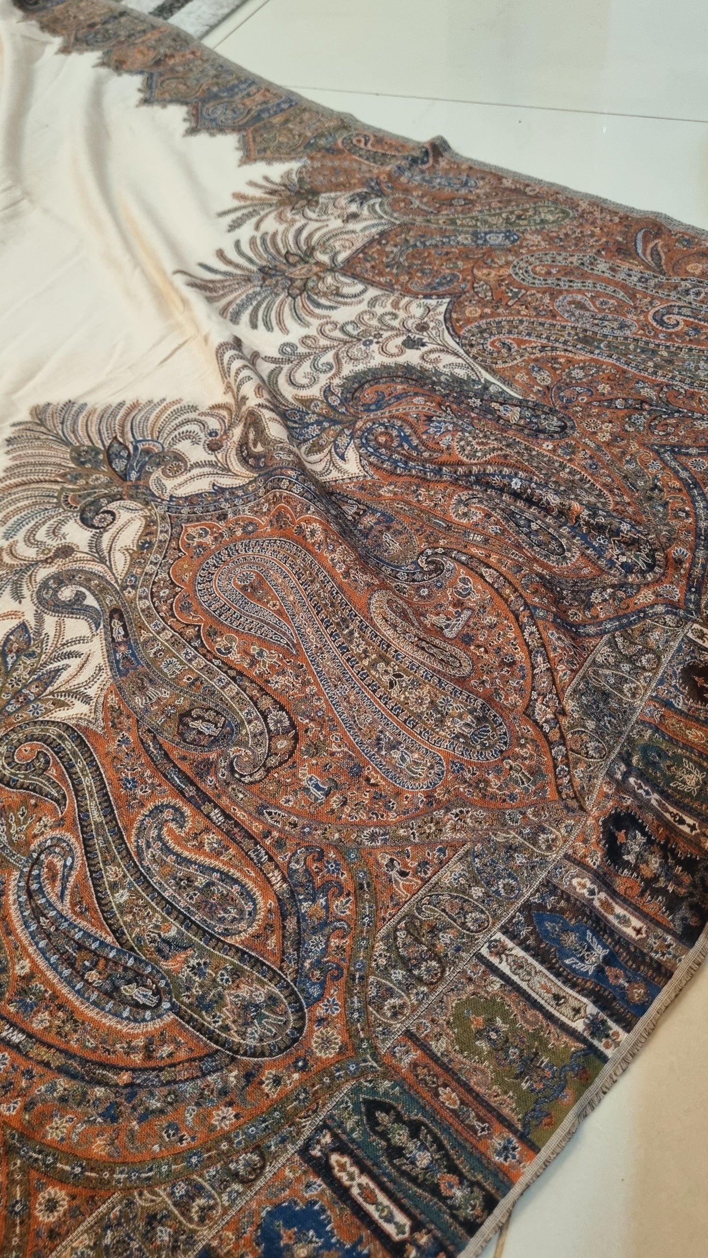 Pashmina kaani shawl