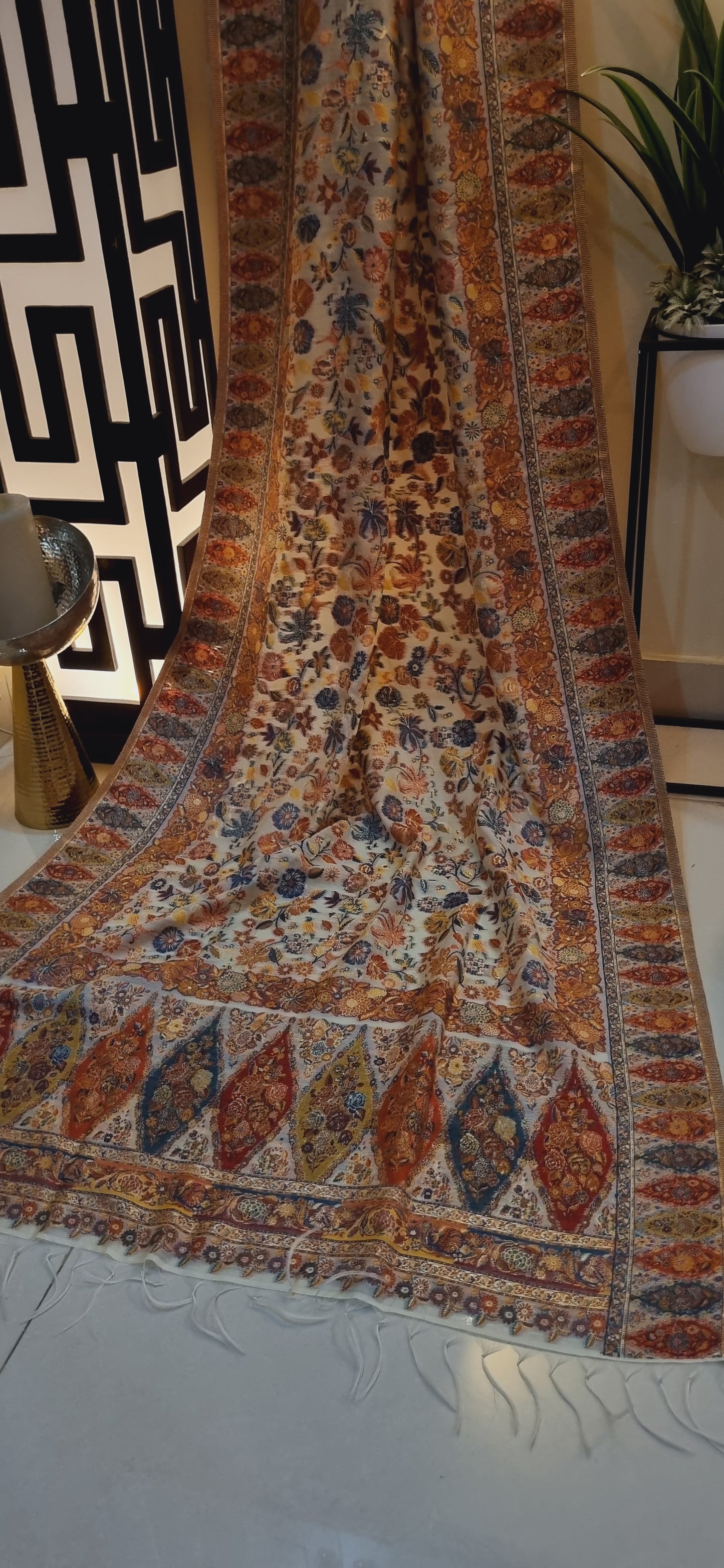 Silk kaani dupata