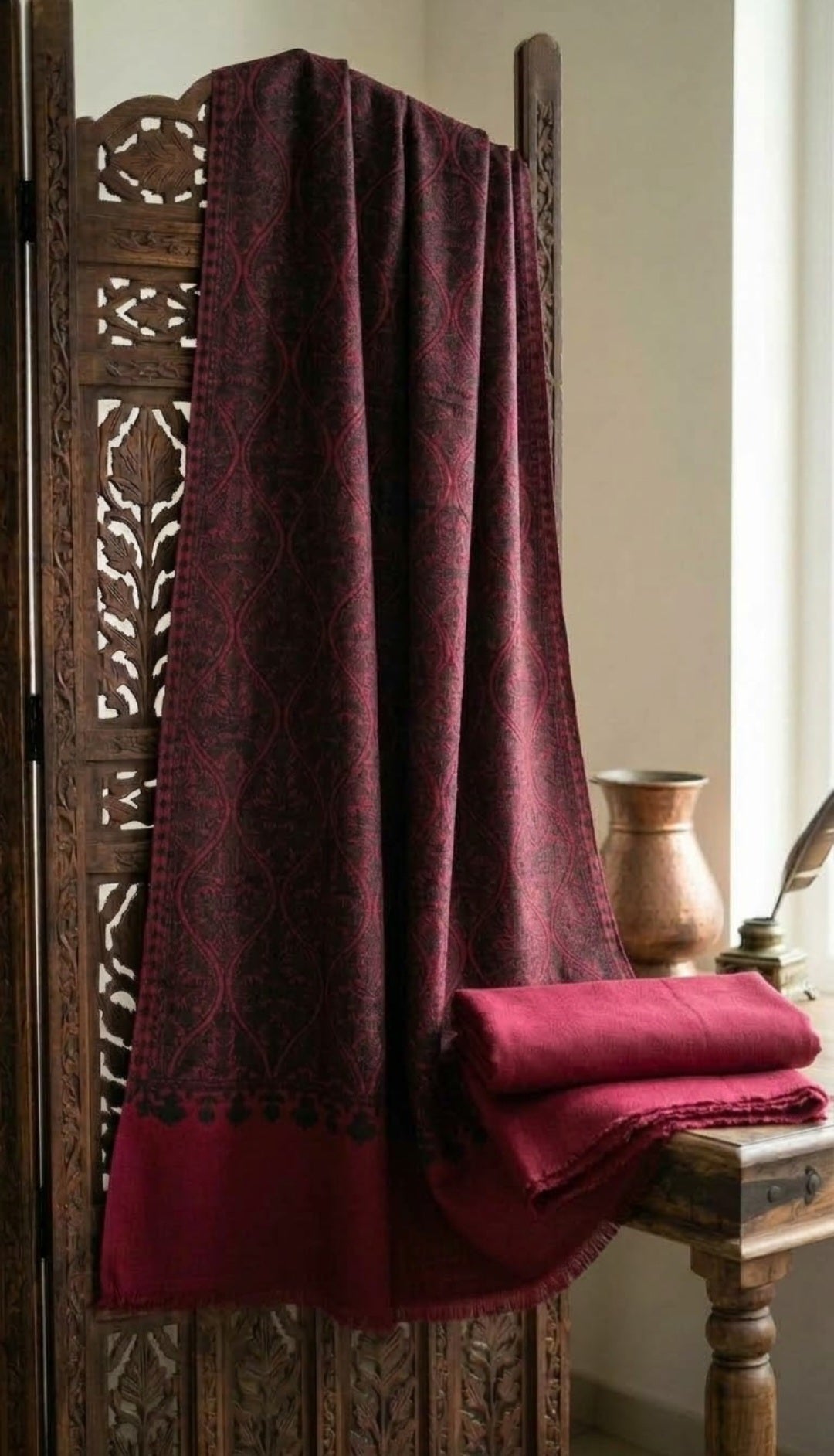 Embroidered minishawl suit: Pashmina