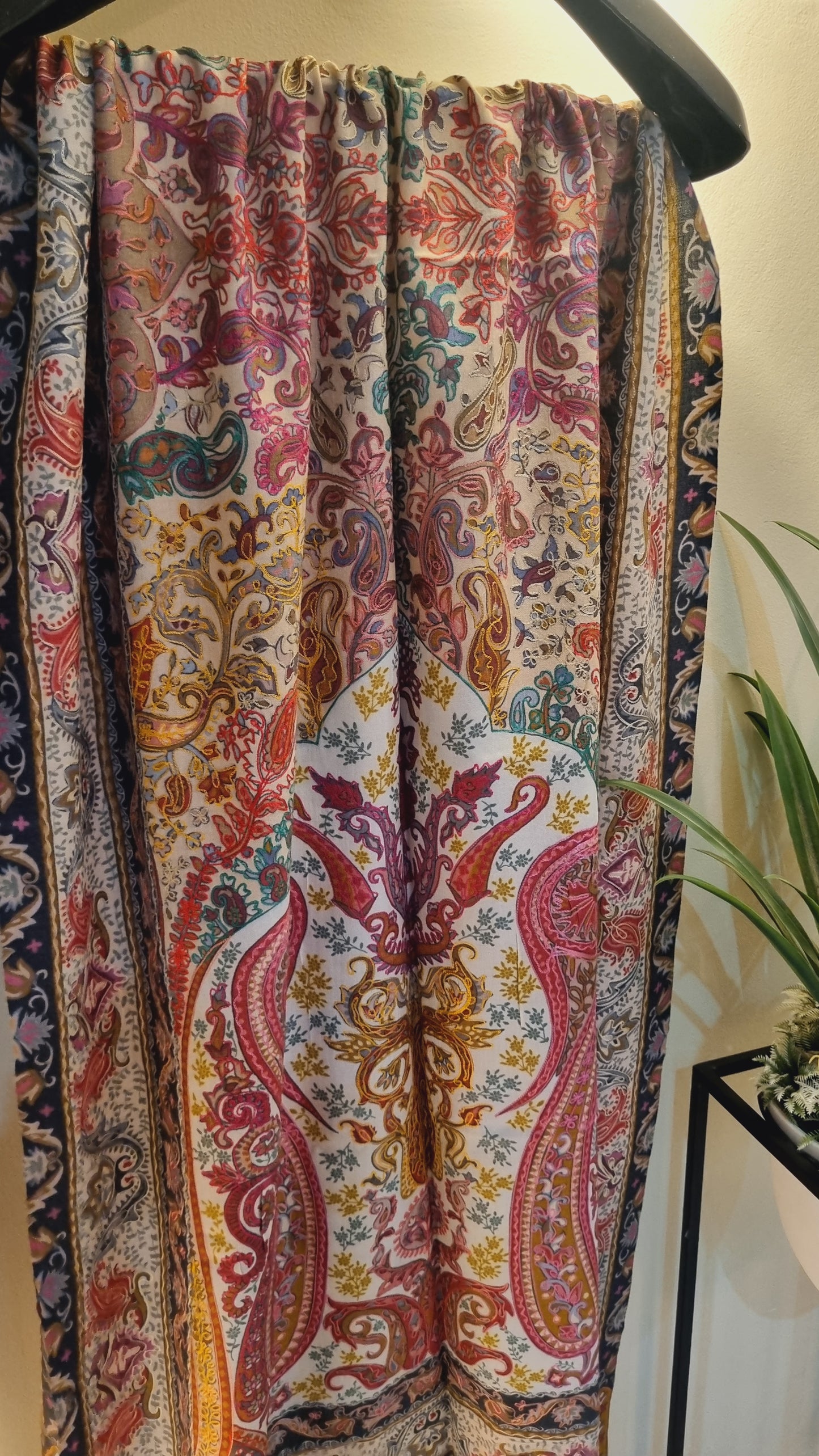 Reelkar minishawl pashmina