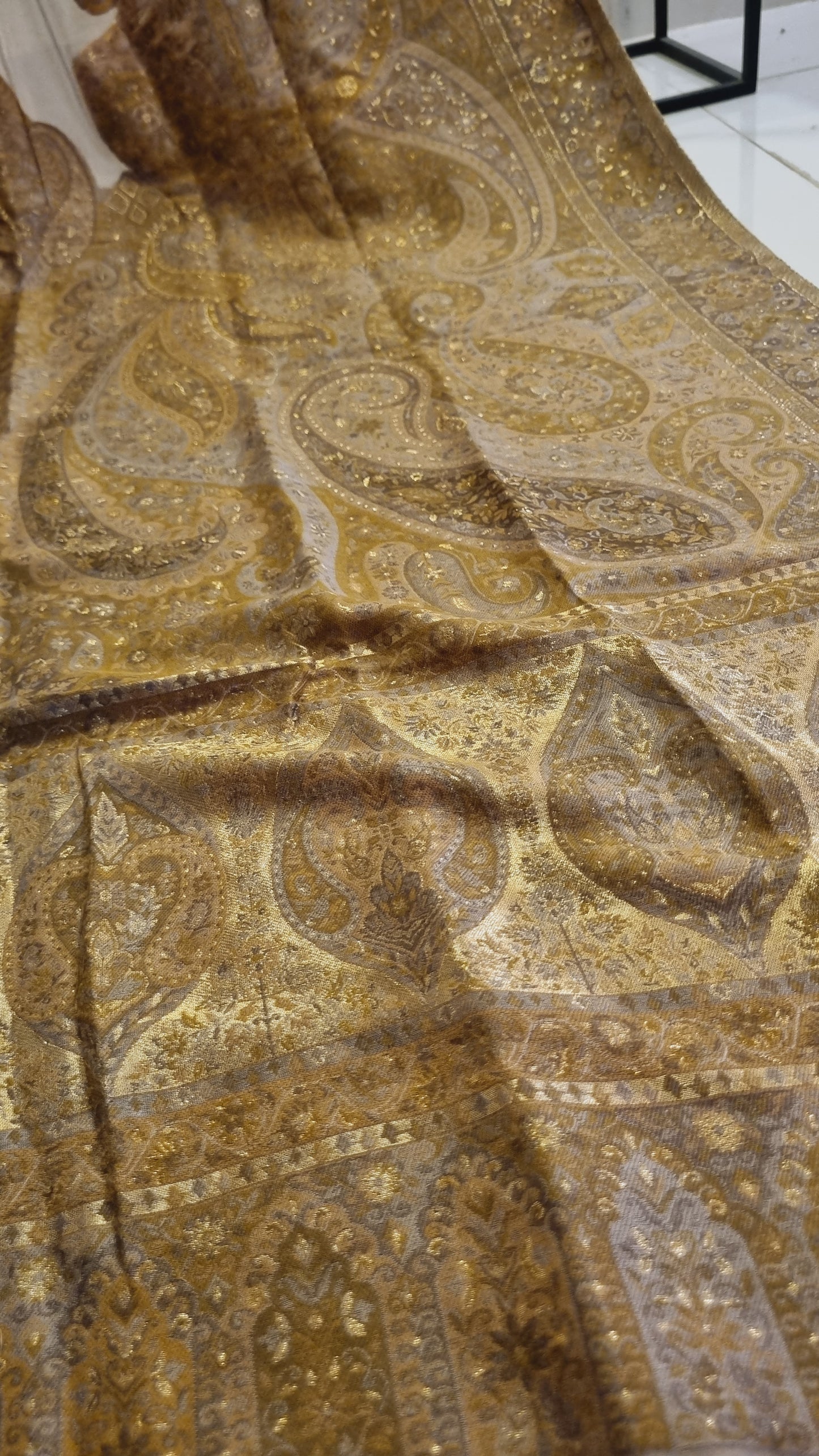 Silk kaani shawl