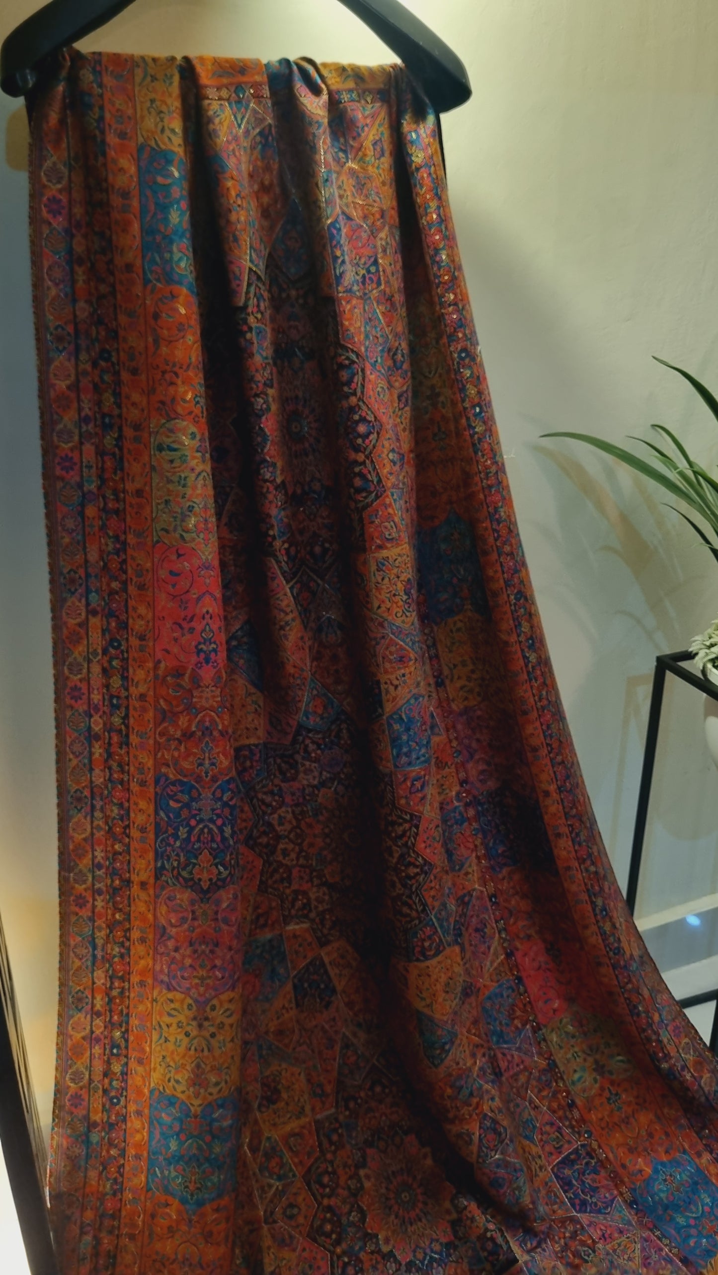 Shahjahani kaani shawl