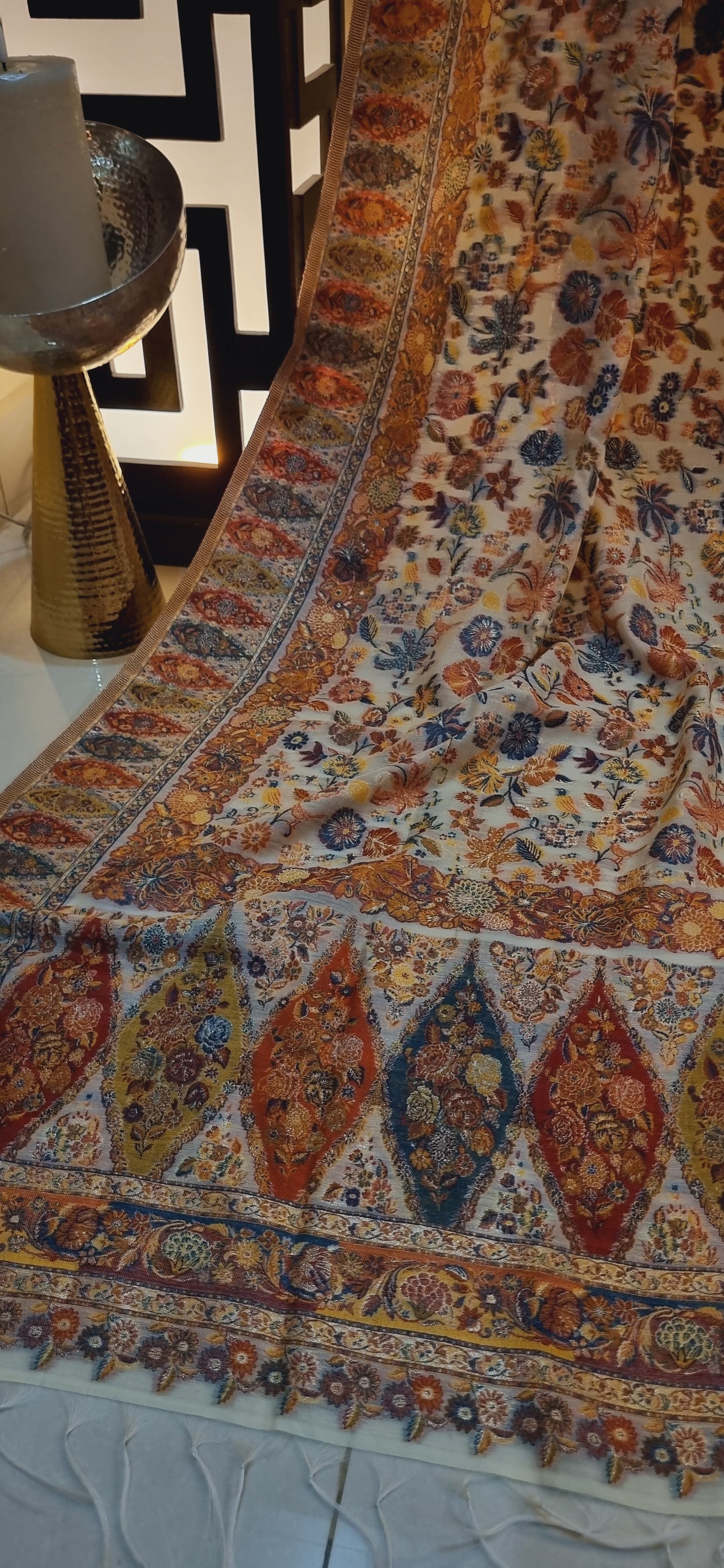 Silk kaani dupata