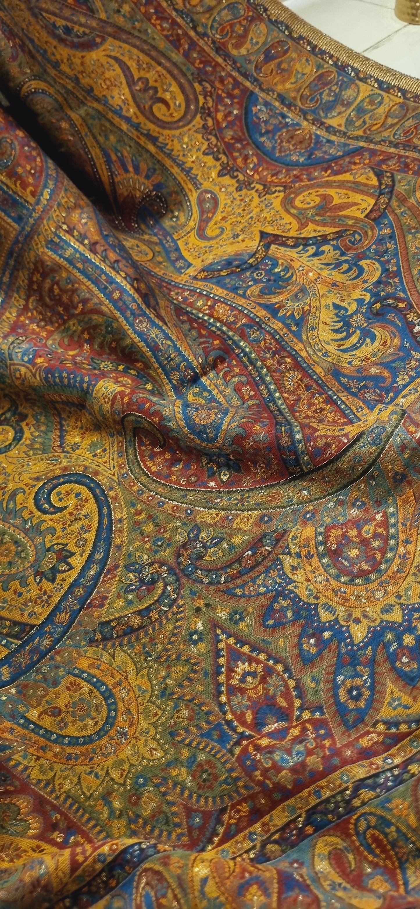 Silk kaani shawl