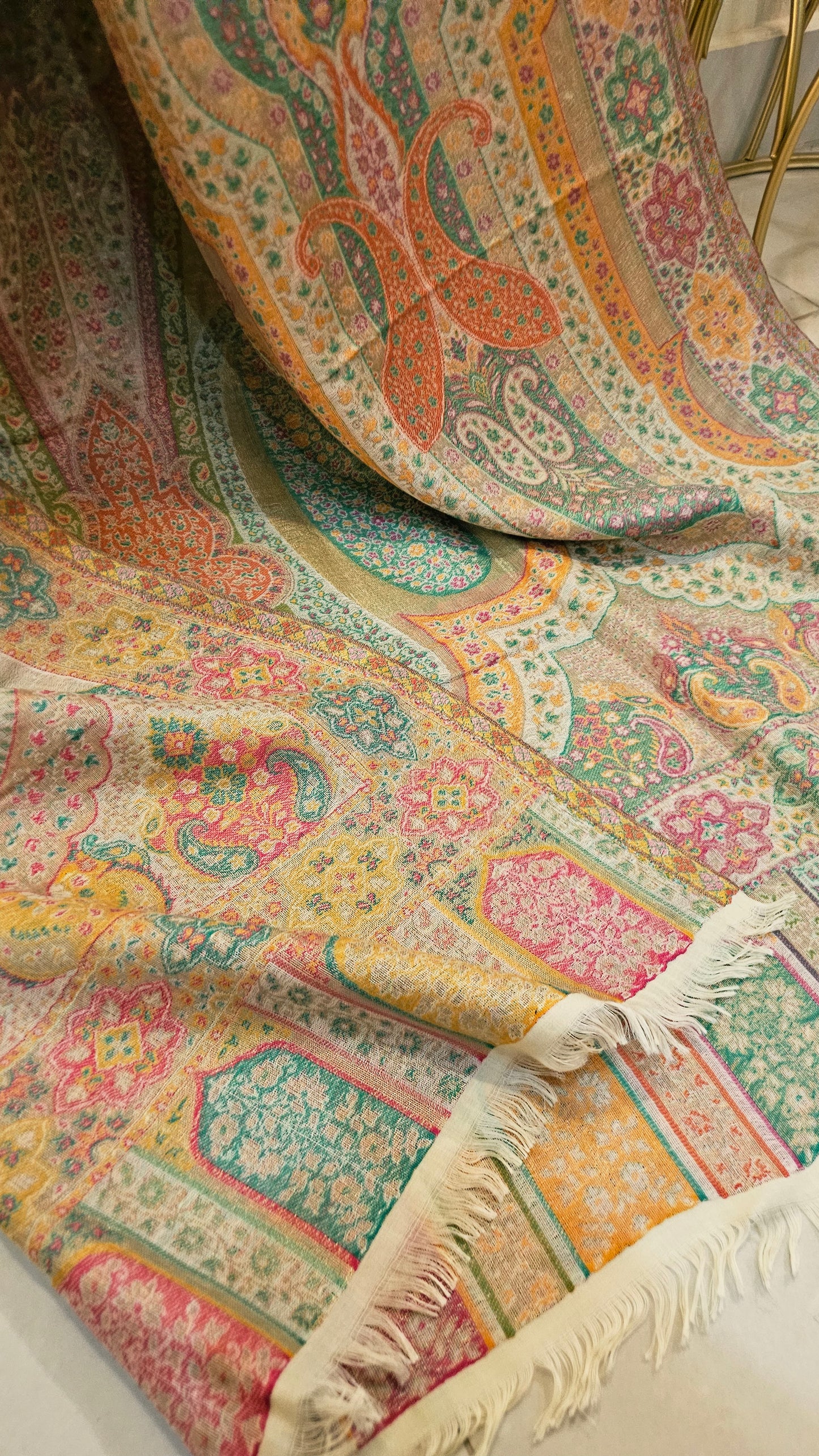 Reversible gandhara moonlight kaani: Pashmina