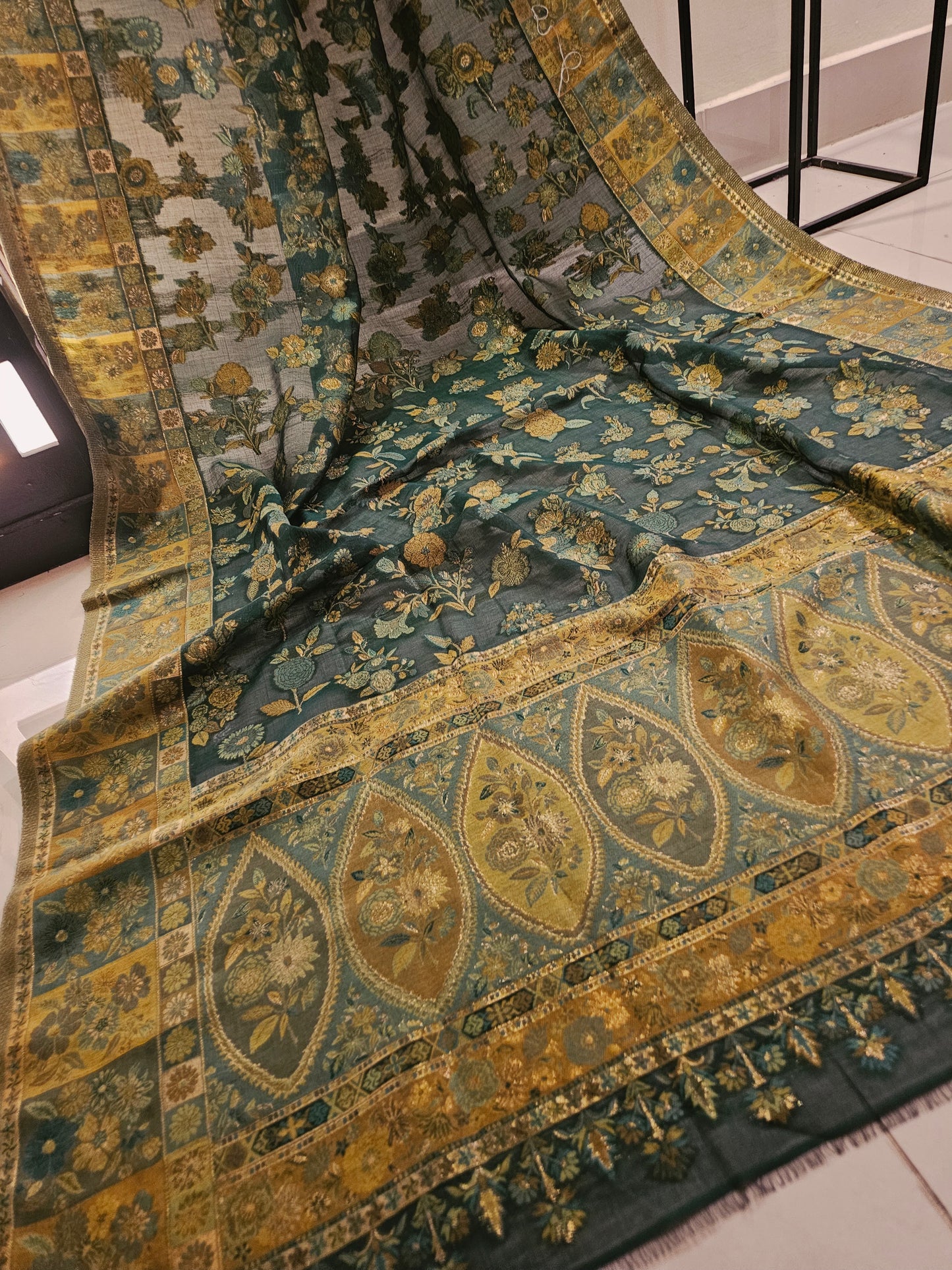 Silk kaani shawl
