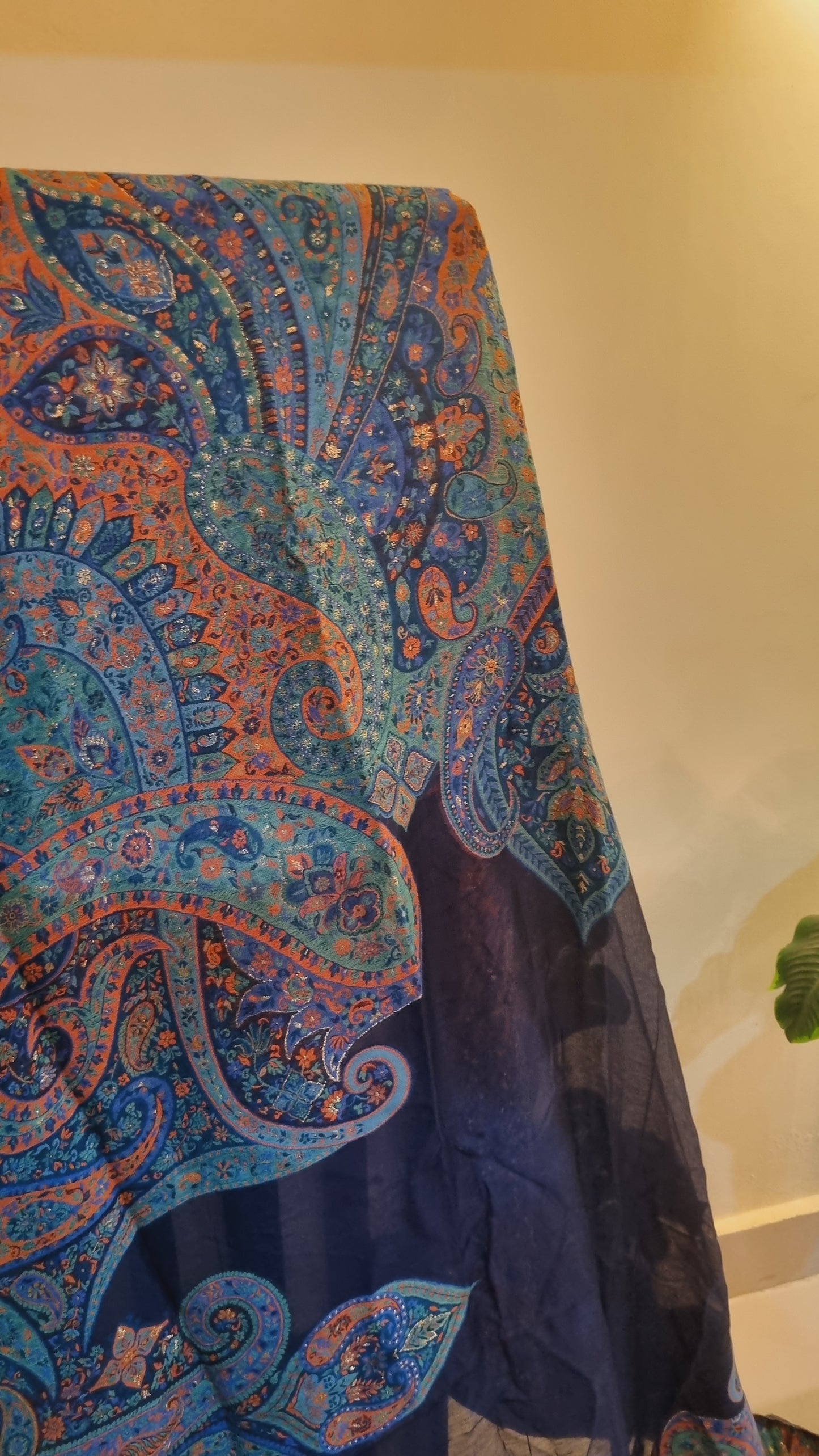 Silk kaani shawl