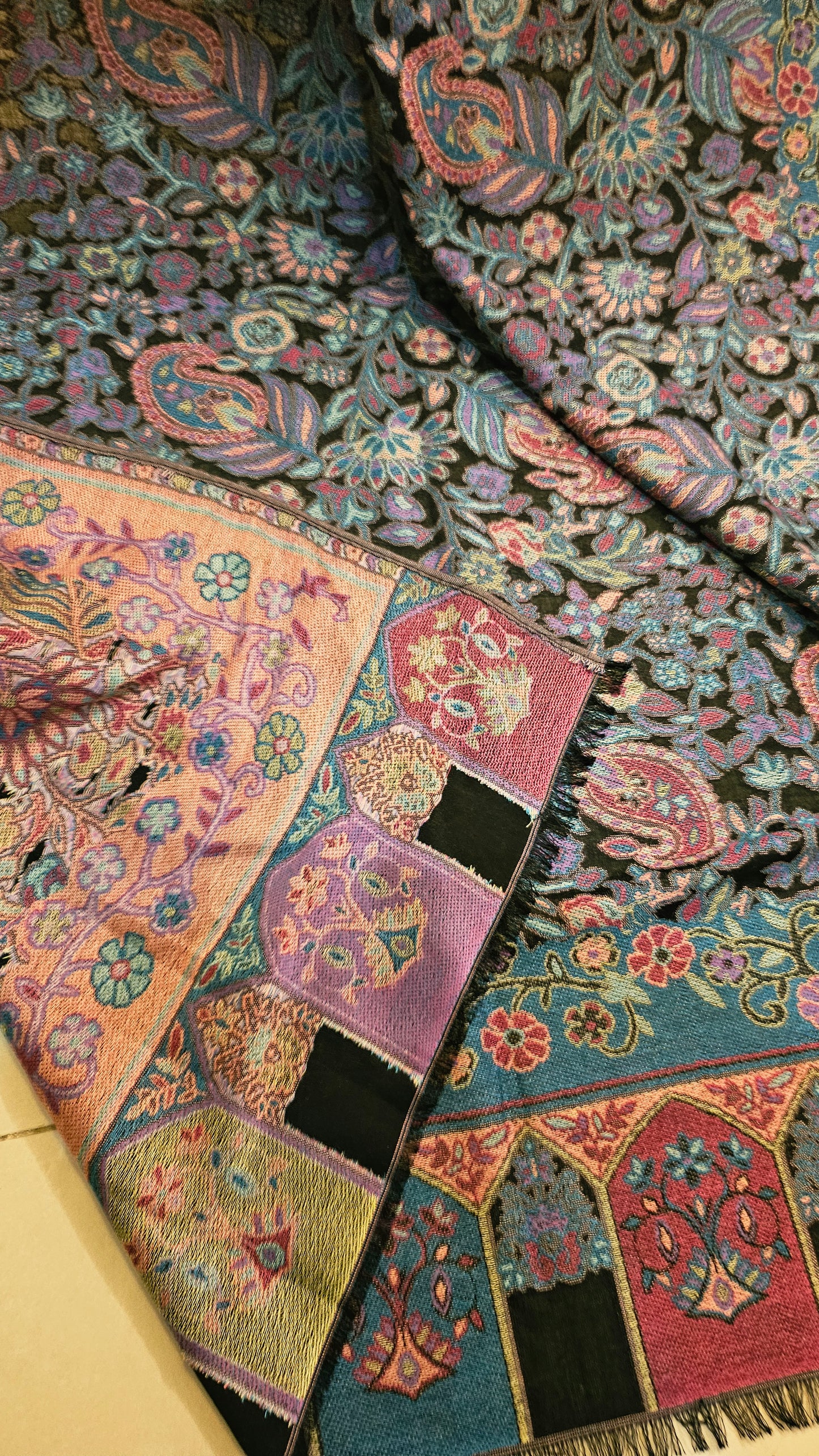Kaani shawl: woollen pashmina