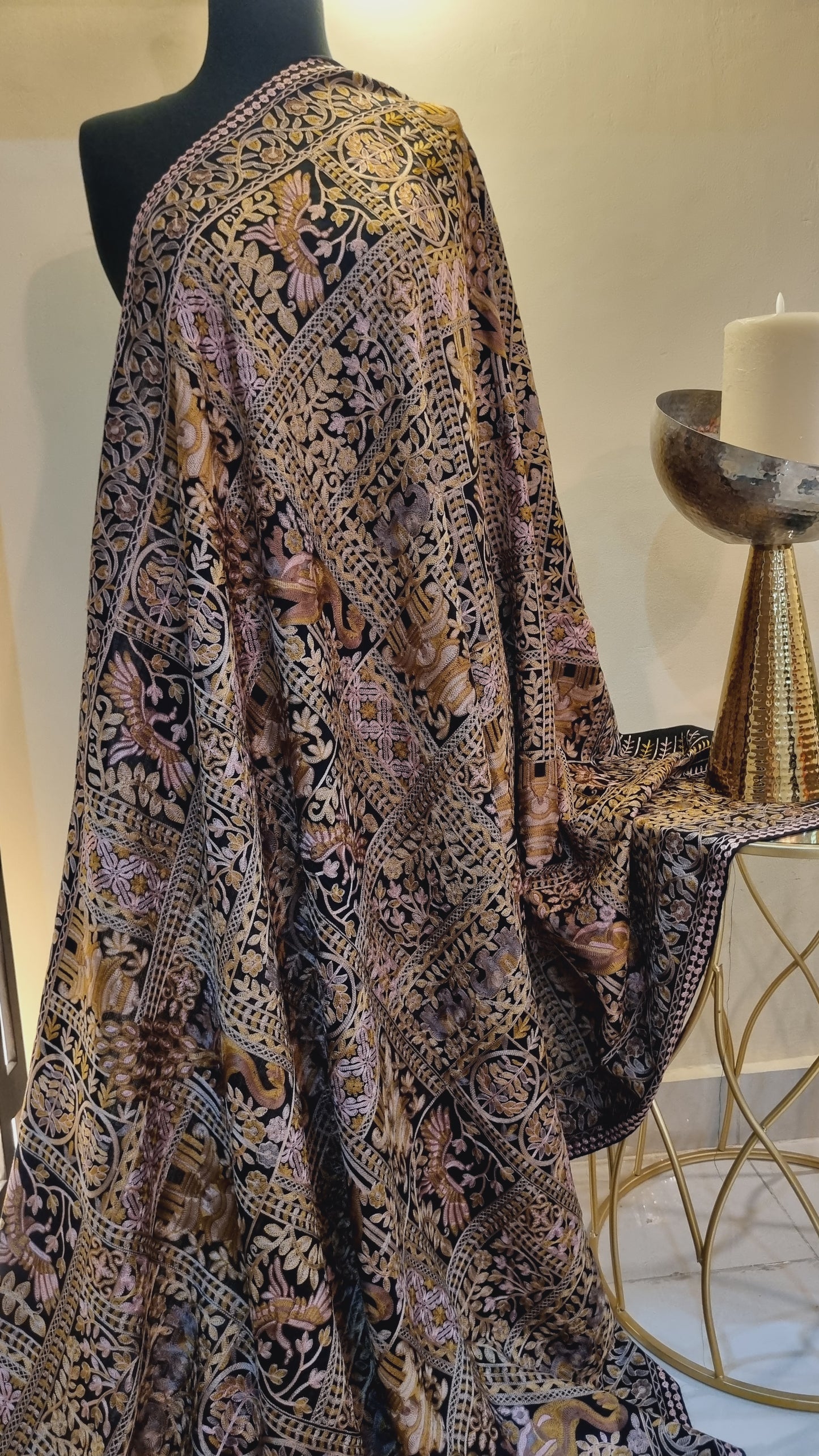 Embroidered pashmina shawl