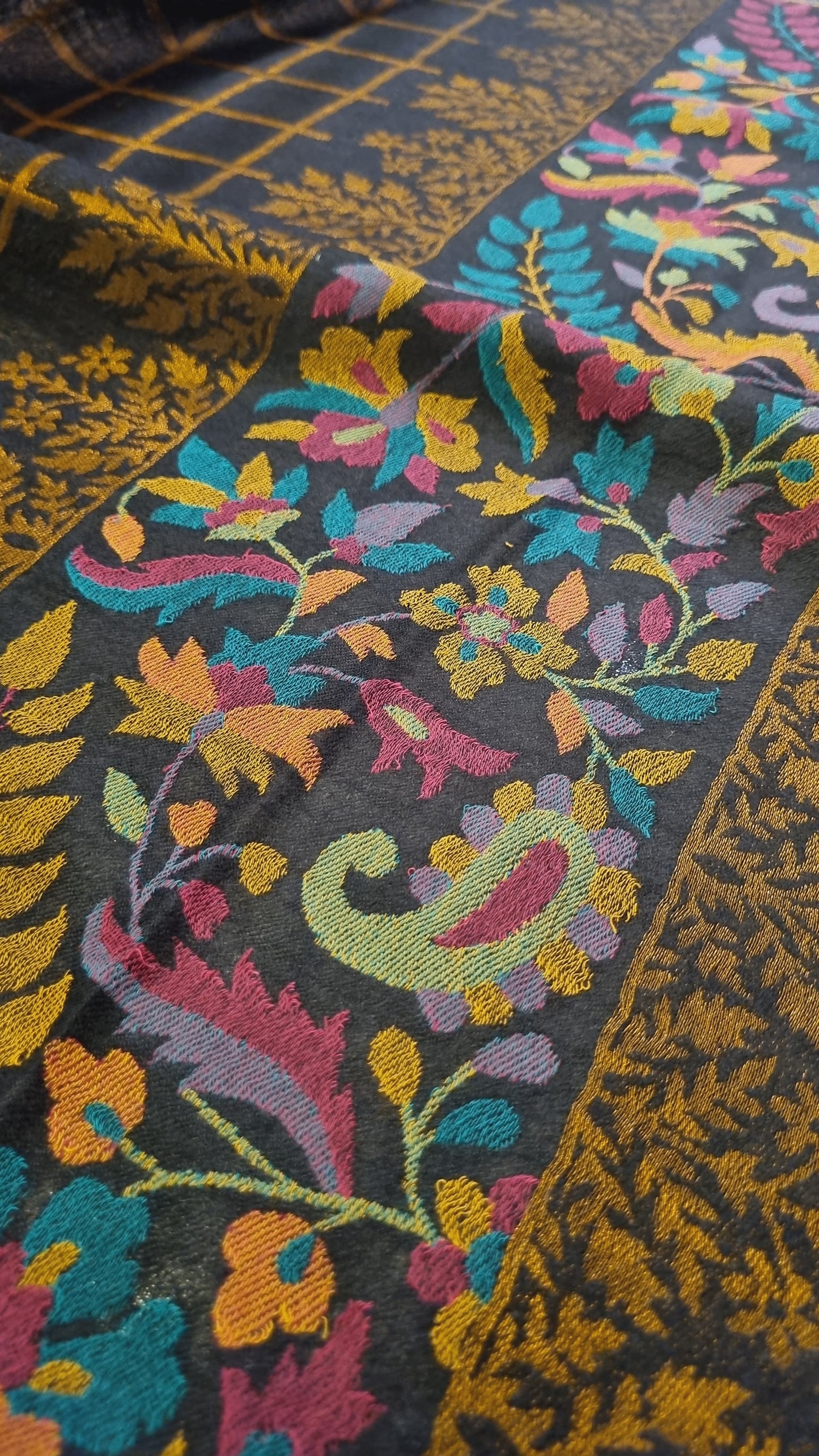 Moonlight toosh kaani shawl