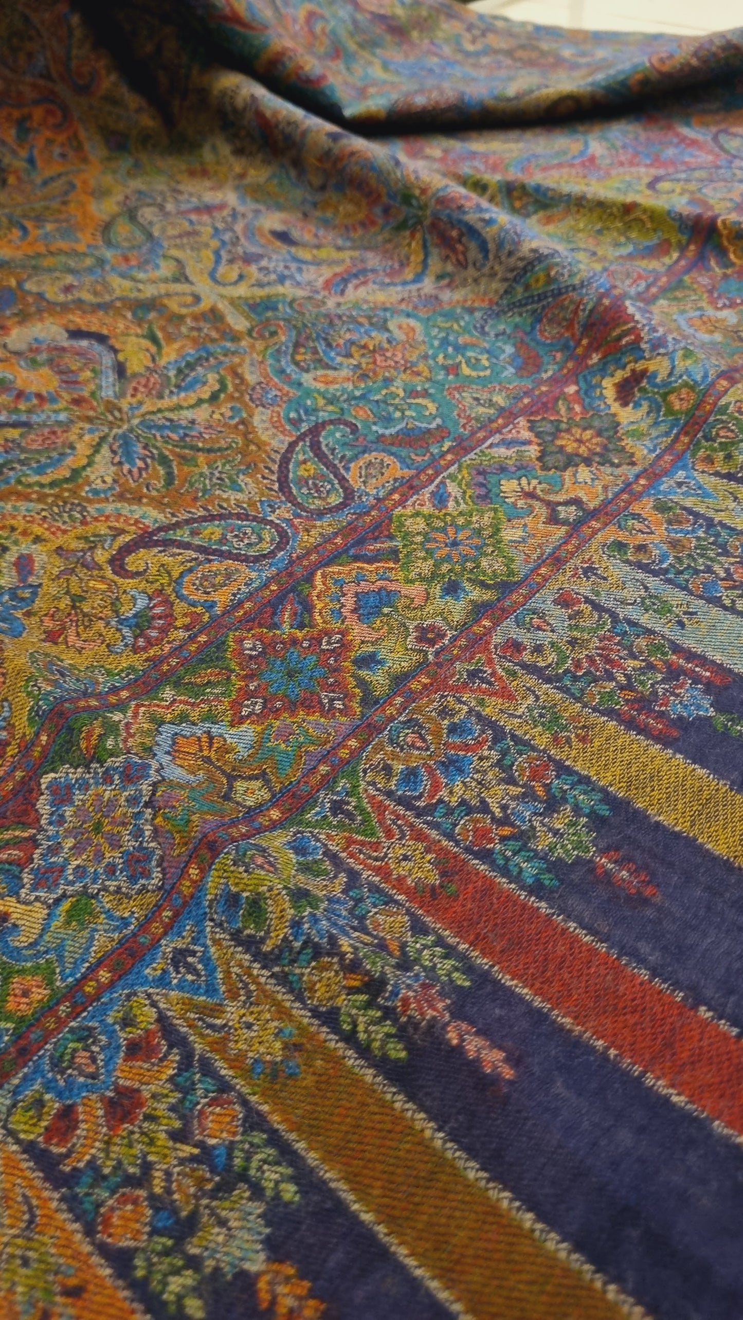 kaani pashmina shawl