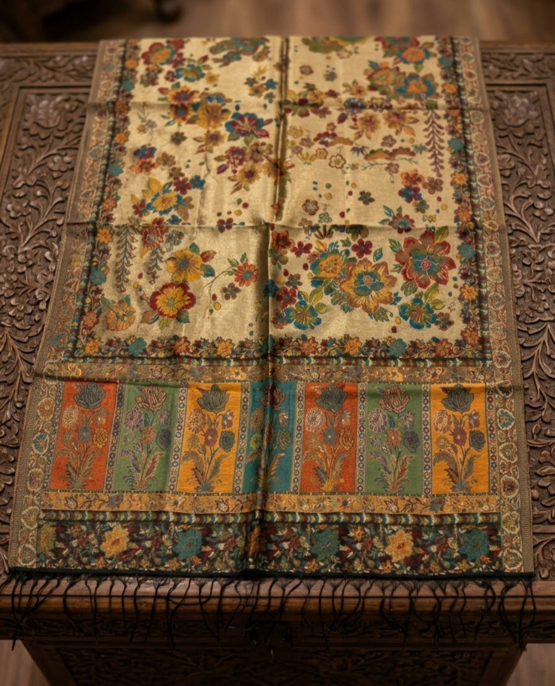 Moonlight kaani: lama silk