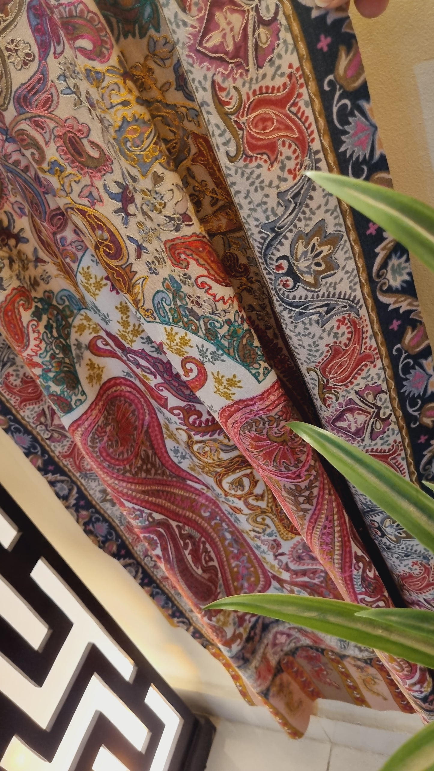 Reelkar minishawl pashmina