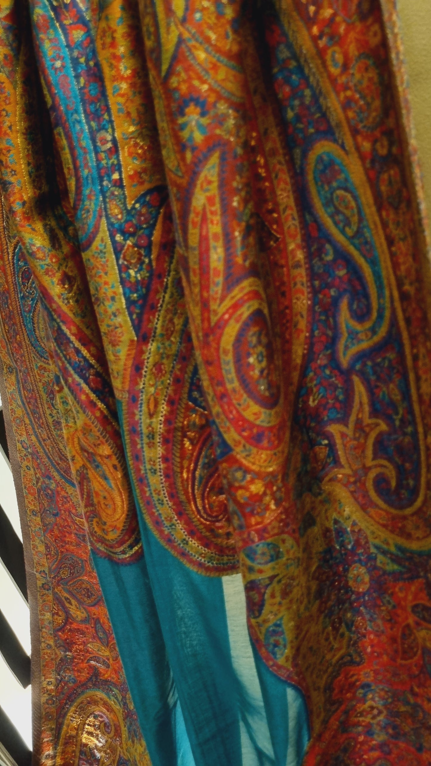 Silk kaani shawl