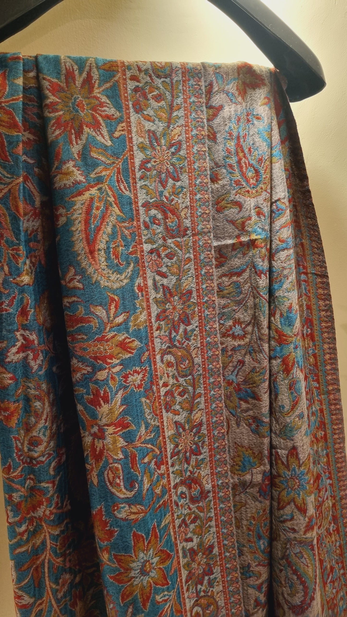 Reversible kaani shawl