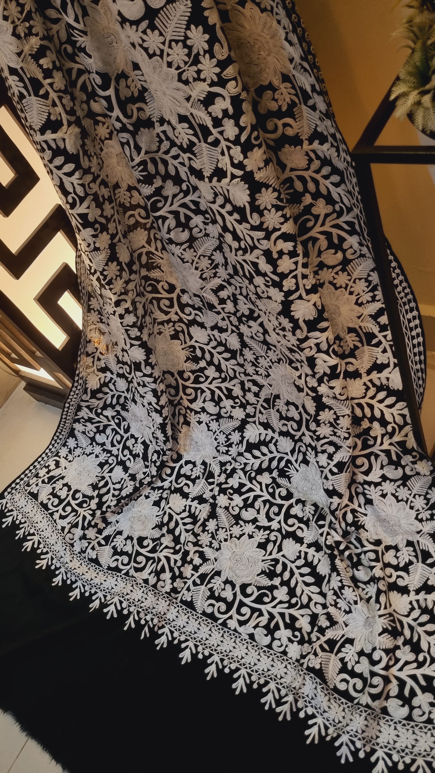Embroidered pashmina shawl