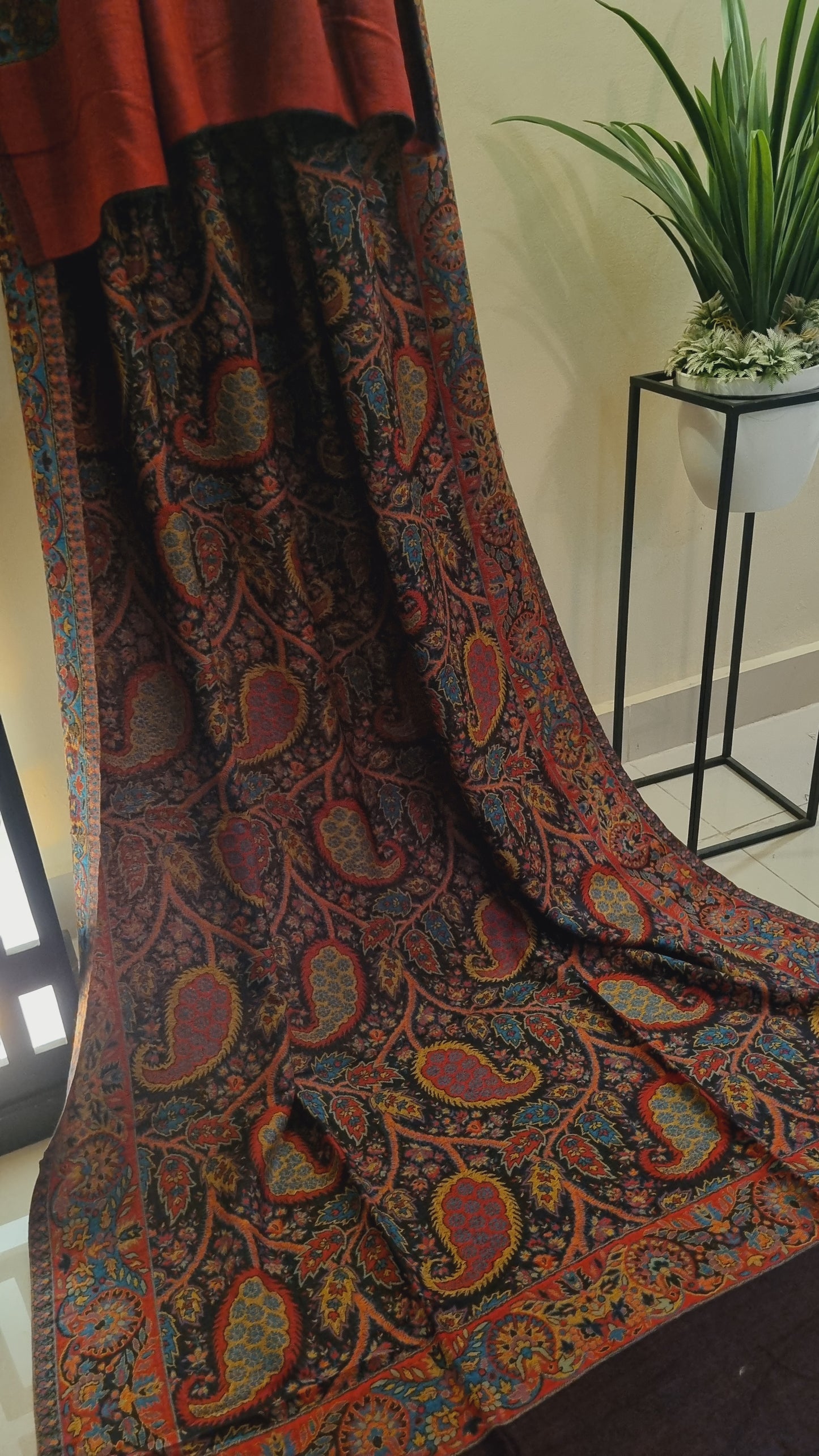 Reversible kaani shawl