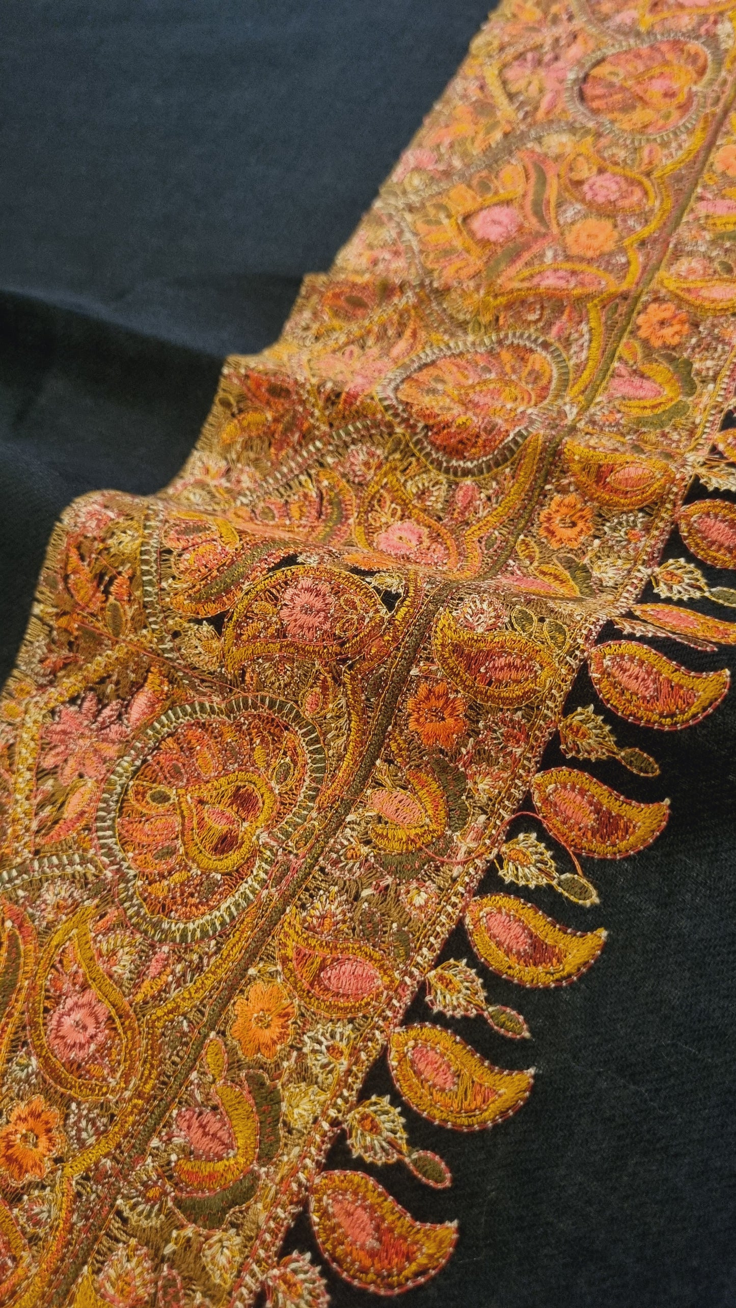 Papermachi embroidered pashmina shawl