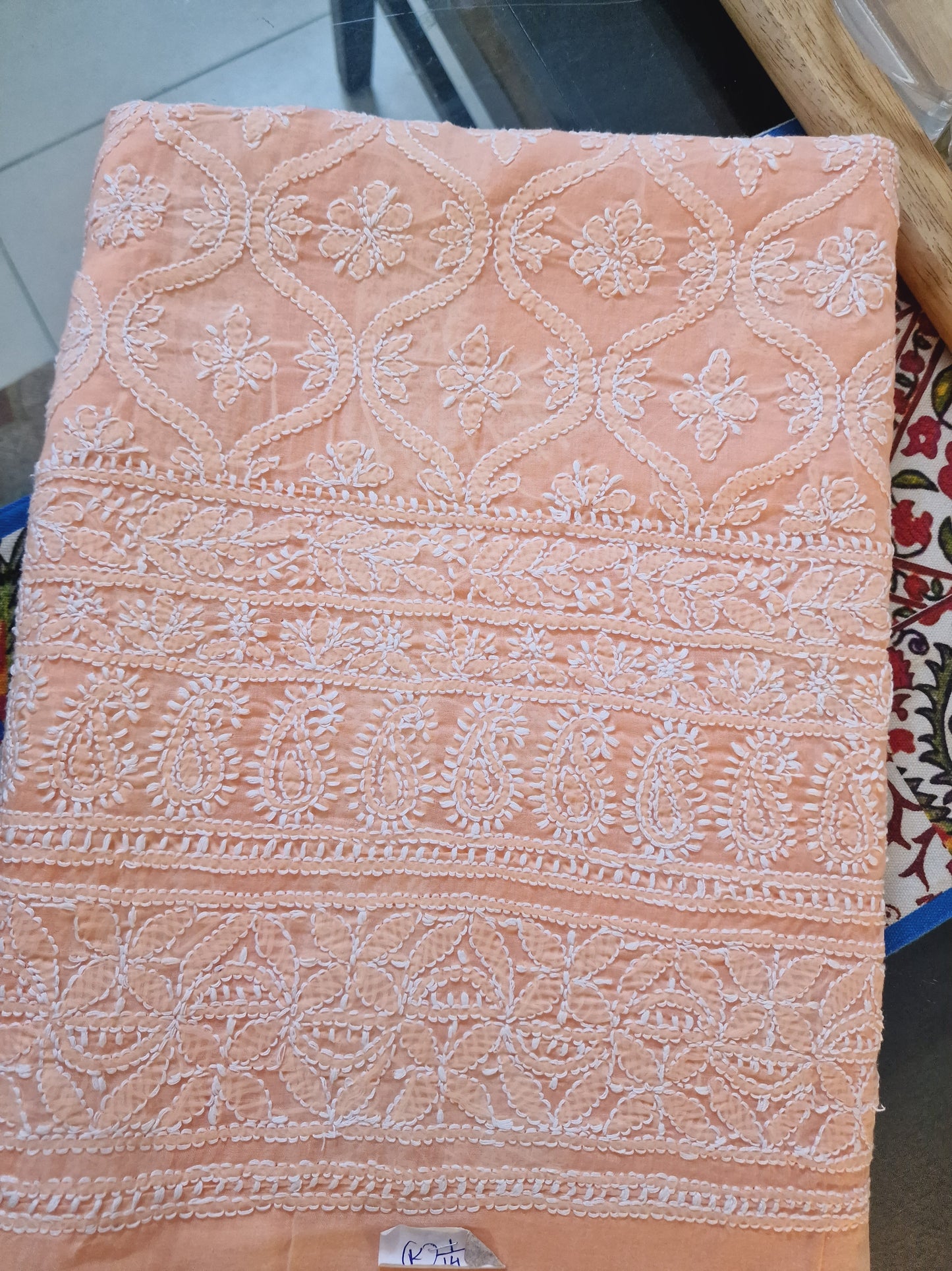 Single taar chikankari