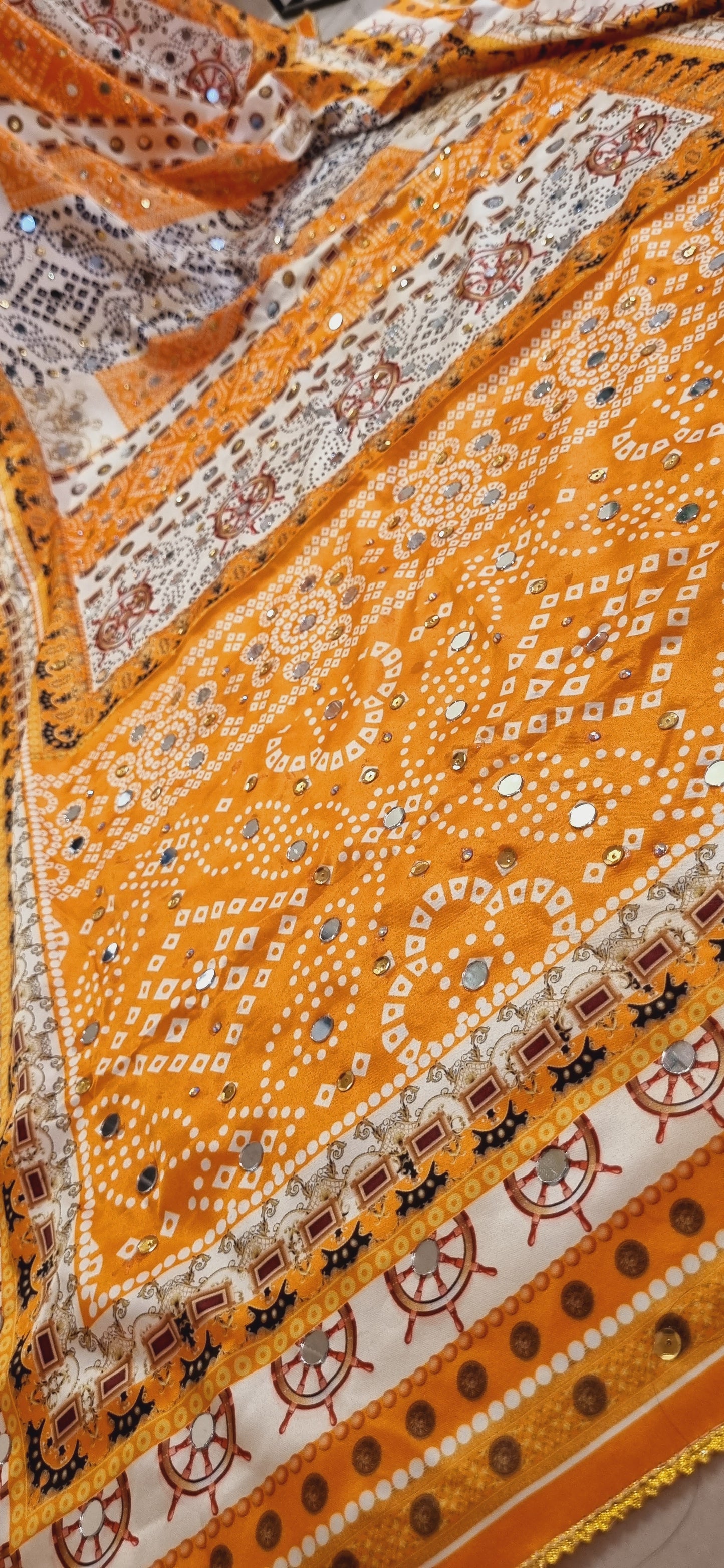 Silk printed duapta with mirror work