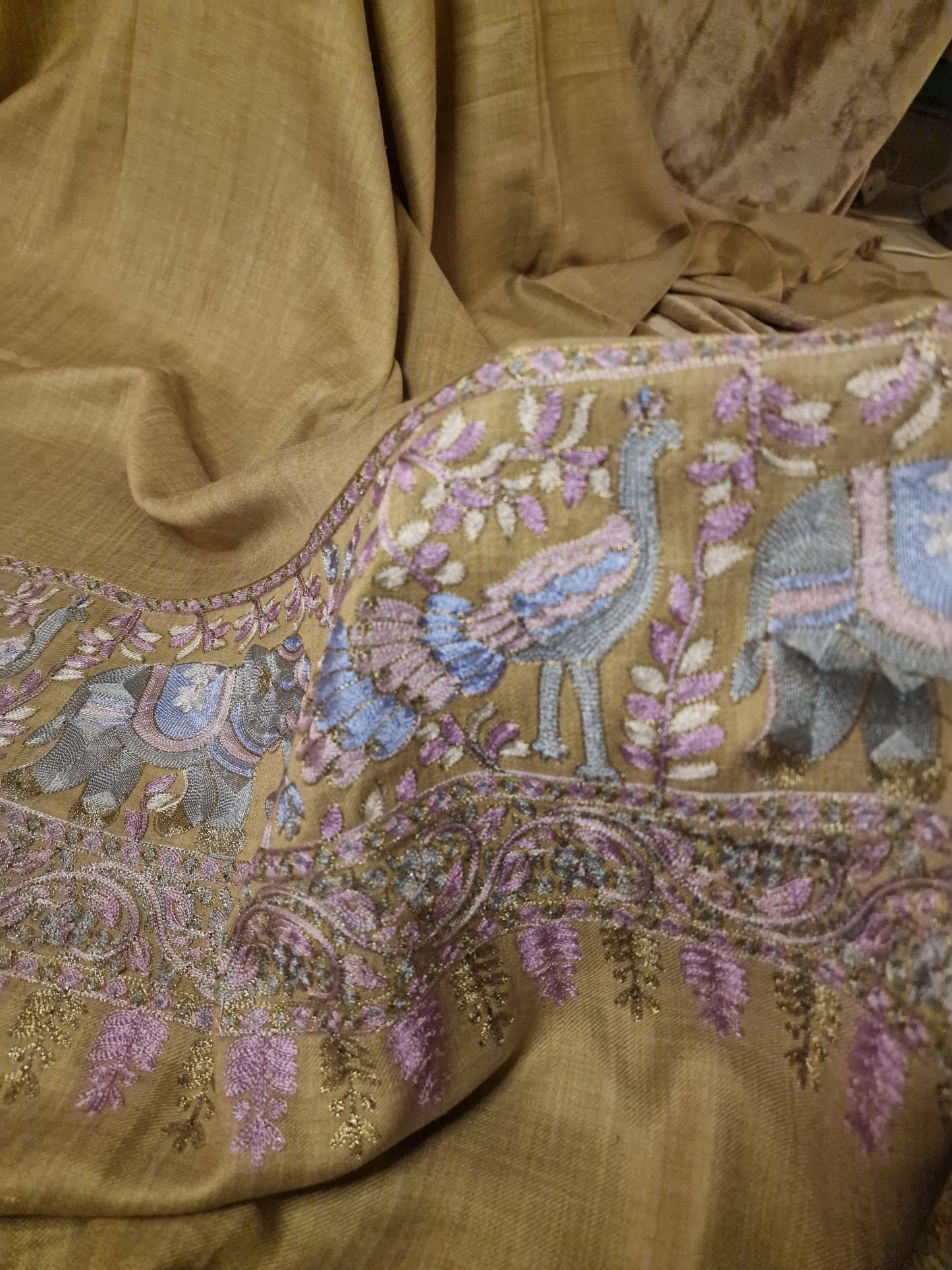 Pashmina tilla embroidery shawl