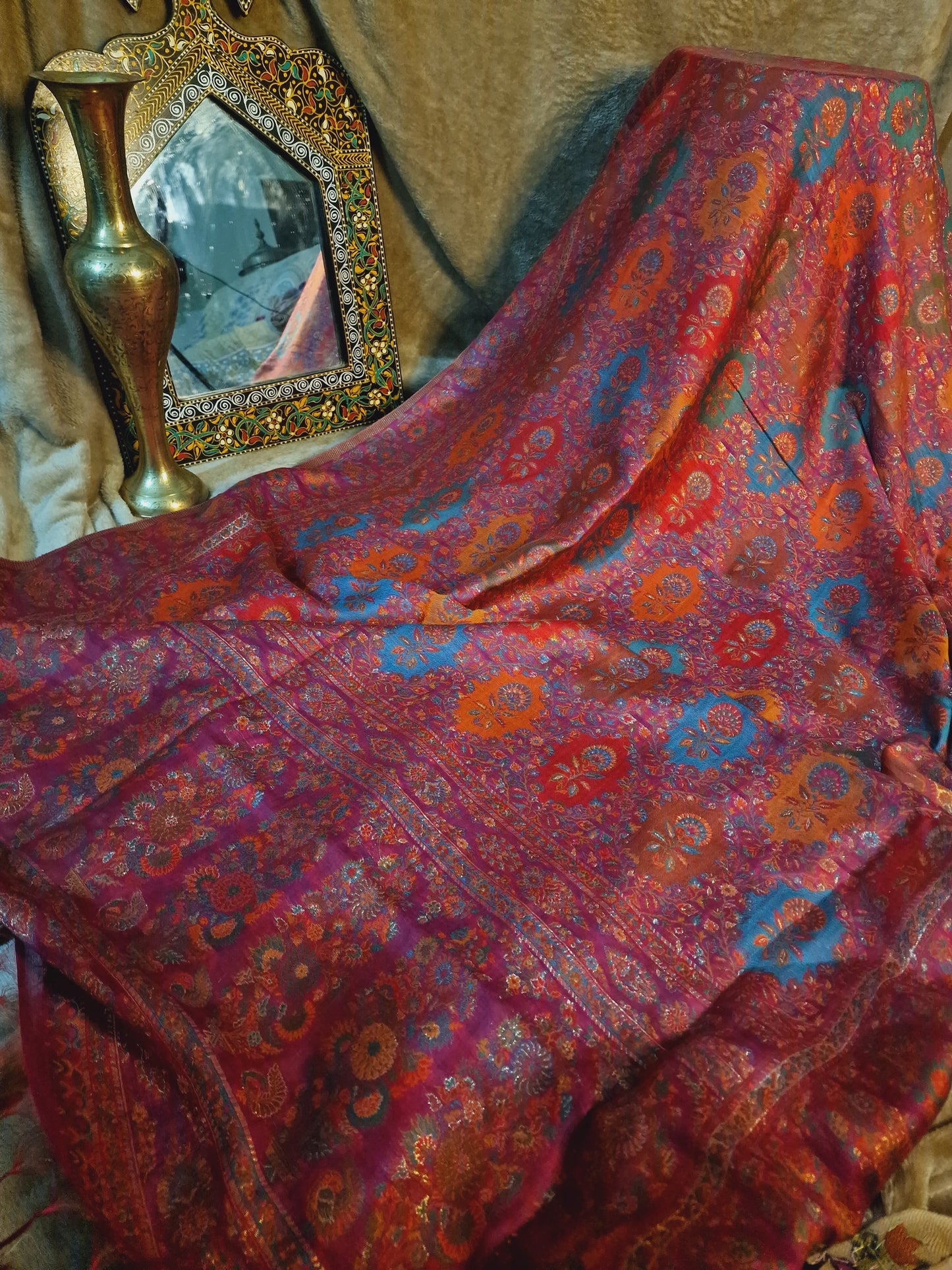 Silk shawl kanni