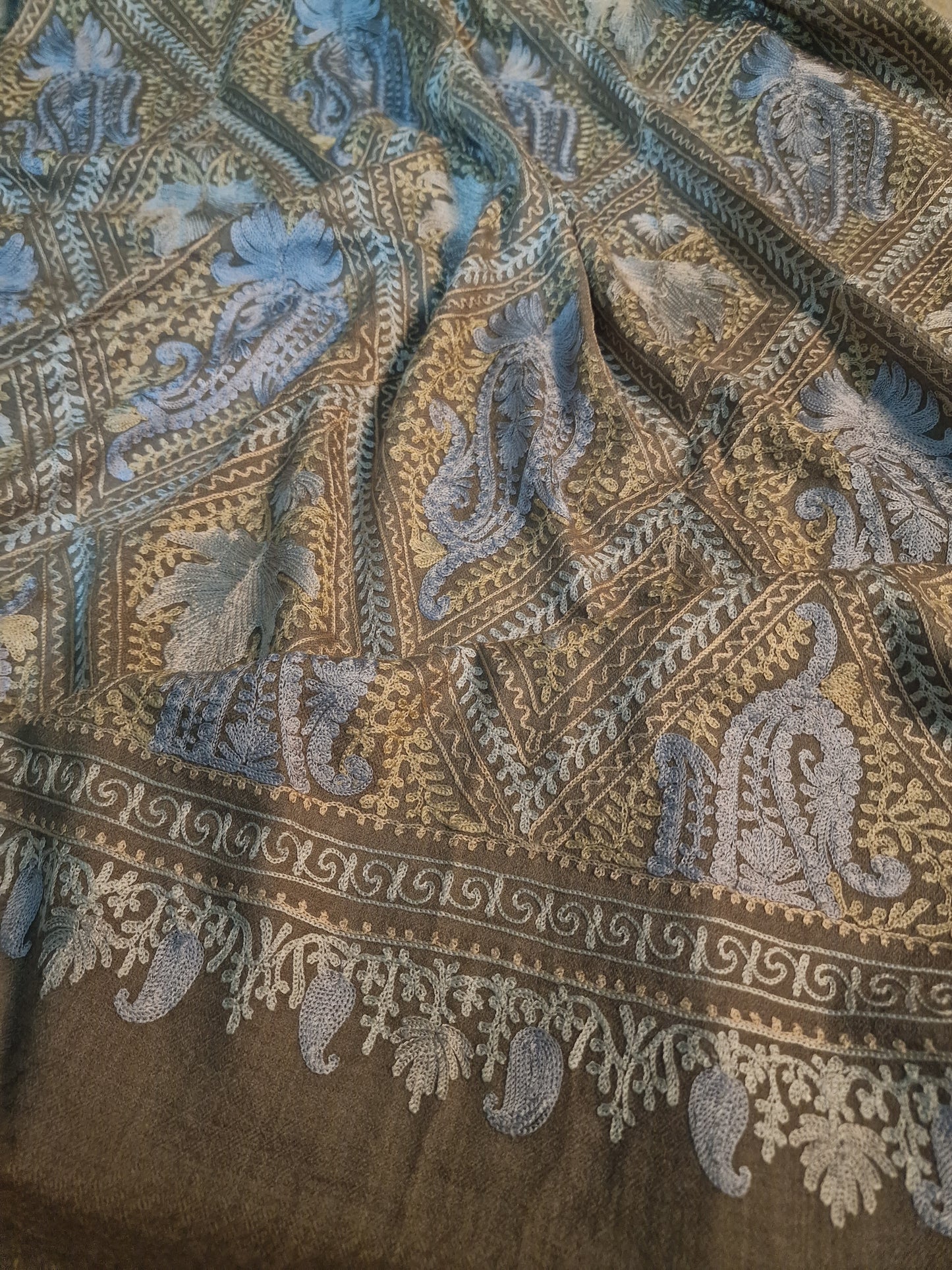 Shahtoosh resham embroidery shawl