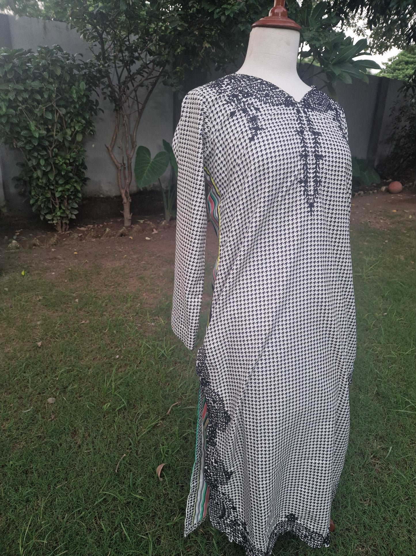 Stitched cotton suit 2 piece.