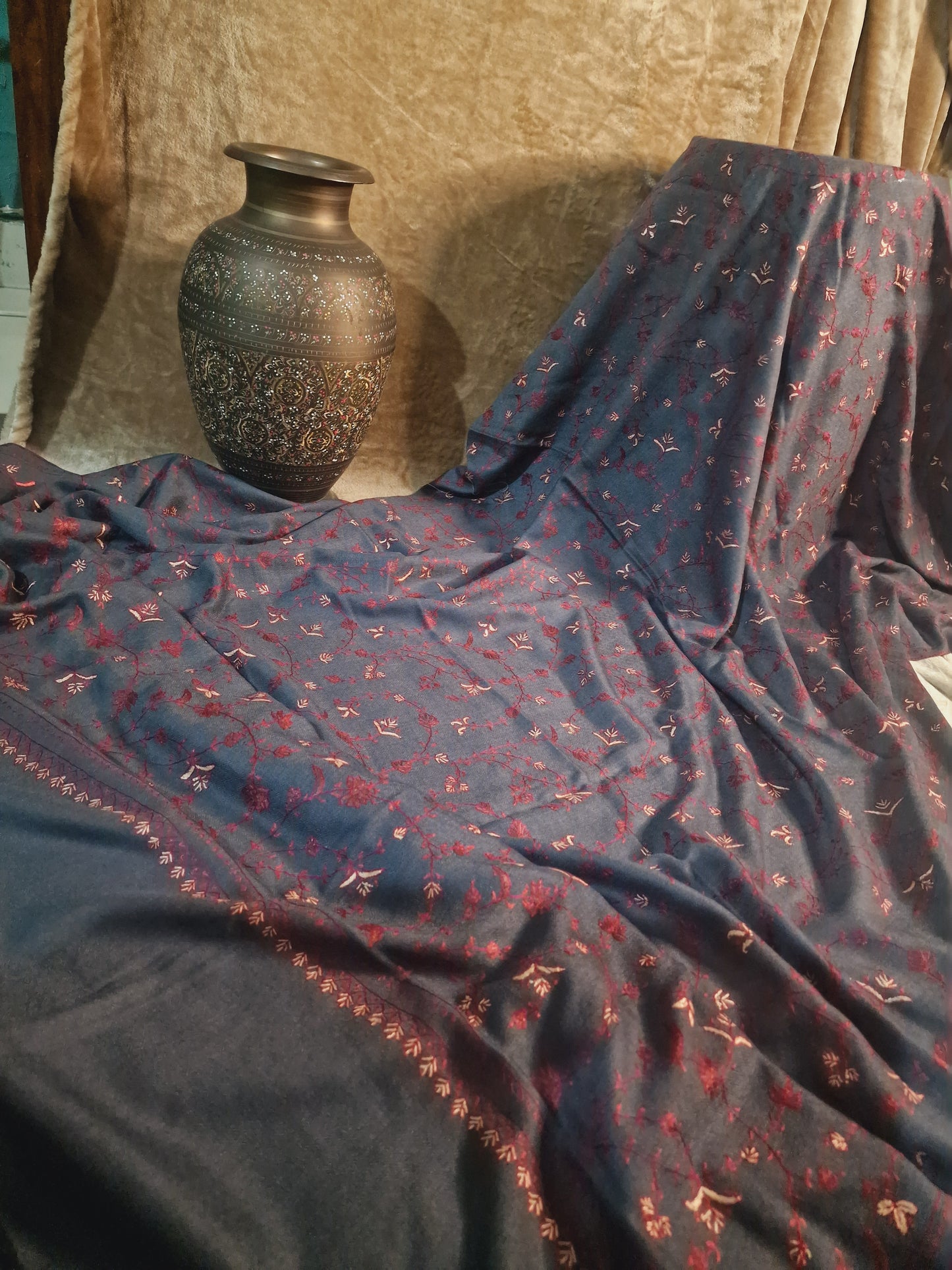 Shahtoosh hand embroidery shawl