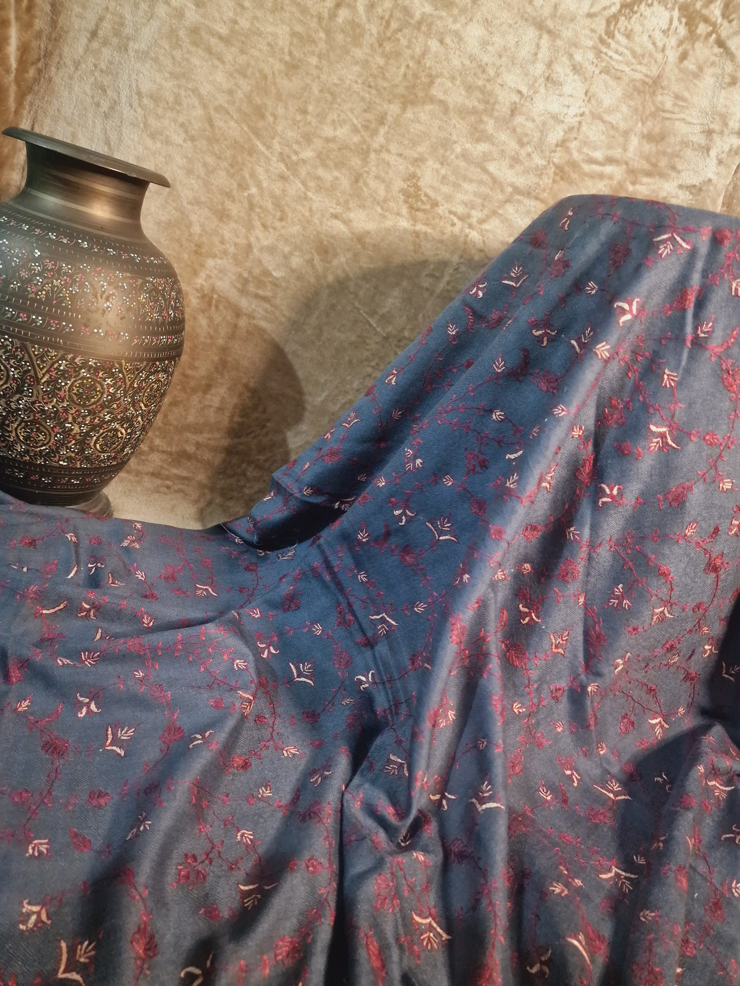 Shahtoosh hand embroidery shawl