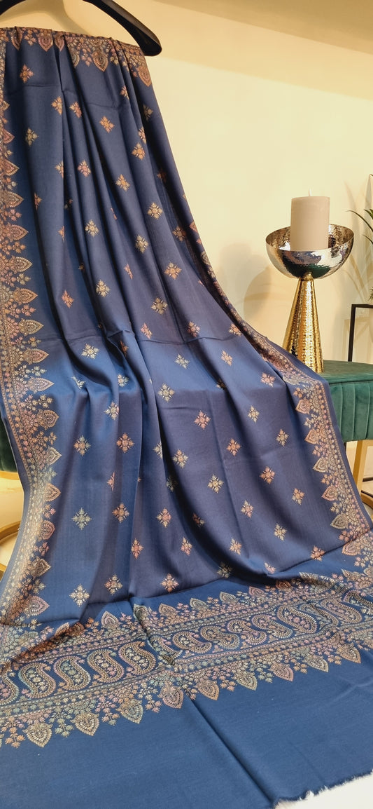 Embroidered shawl: woollen pashmina