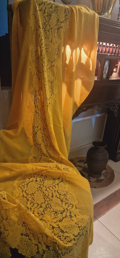 Pure toosh shawl : chentelli lace insert