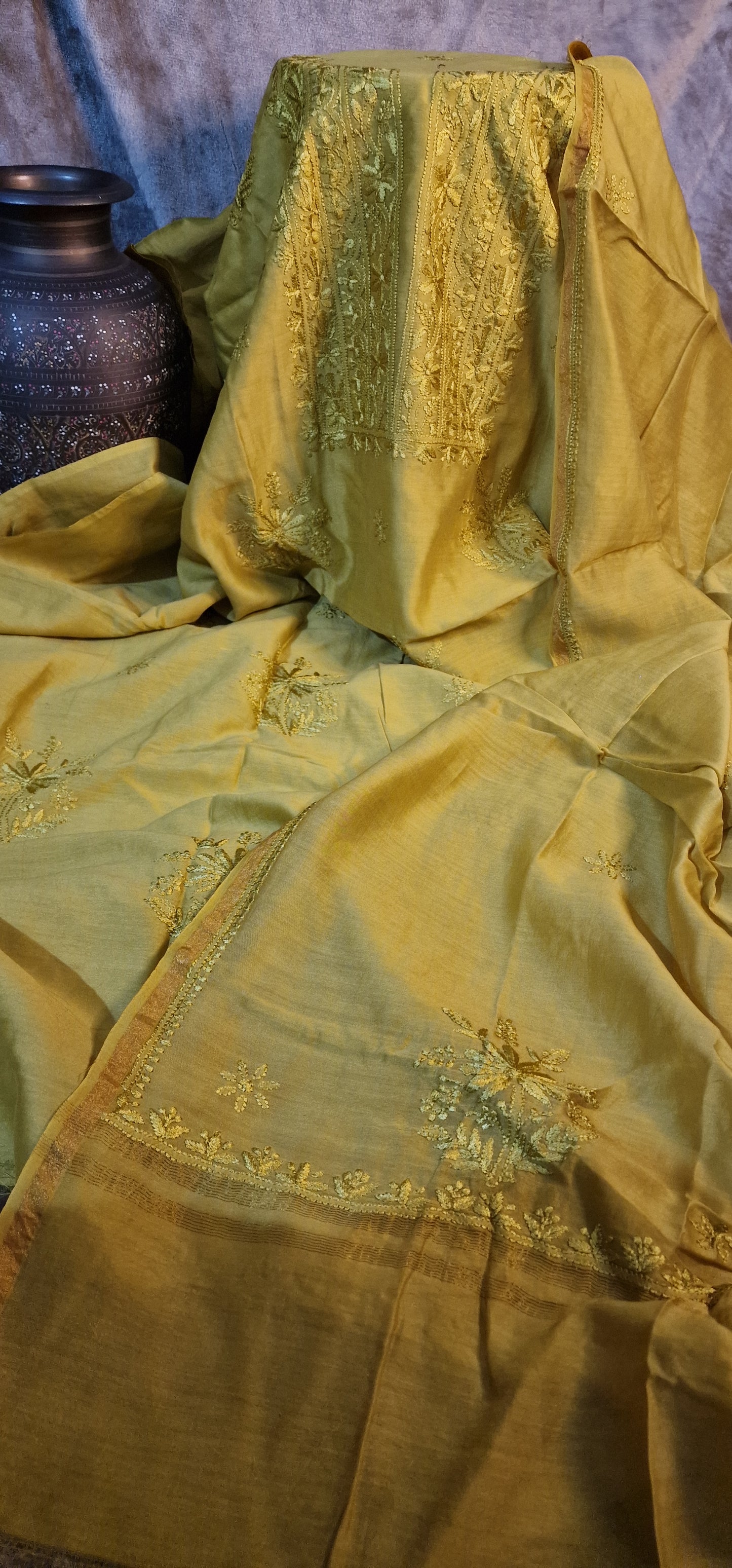 Embroidered suit: Chanderi silk