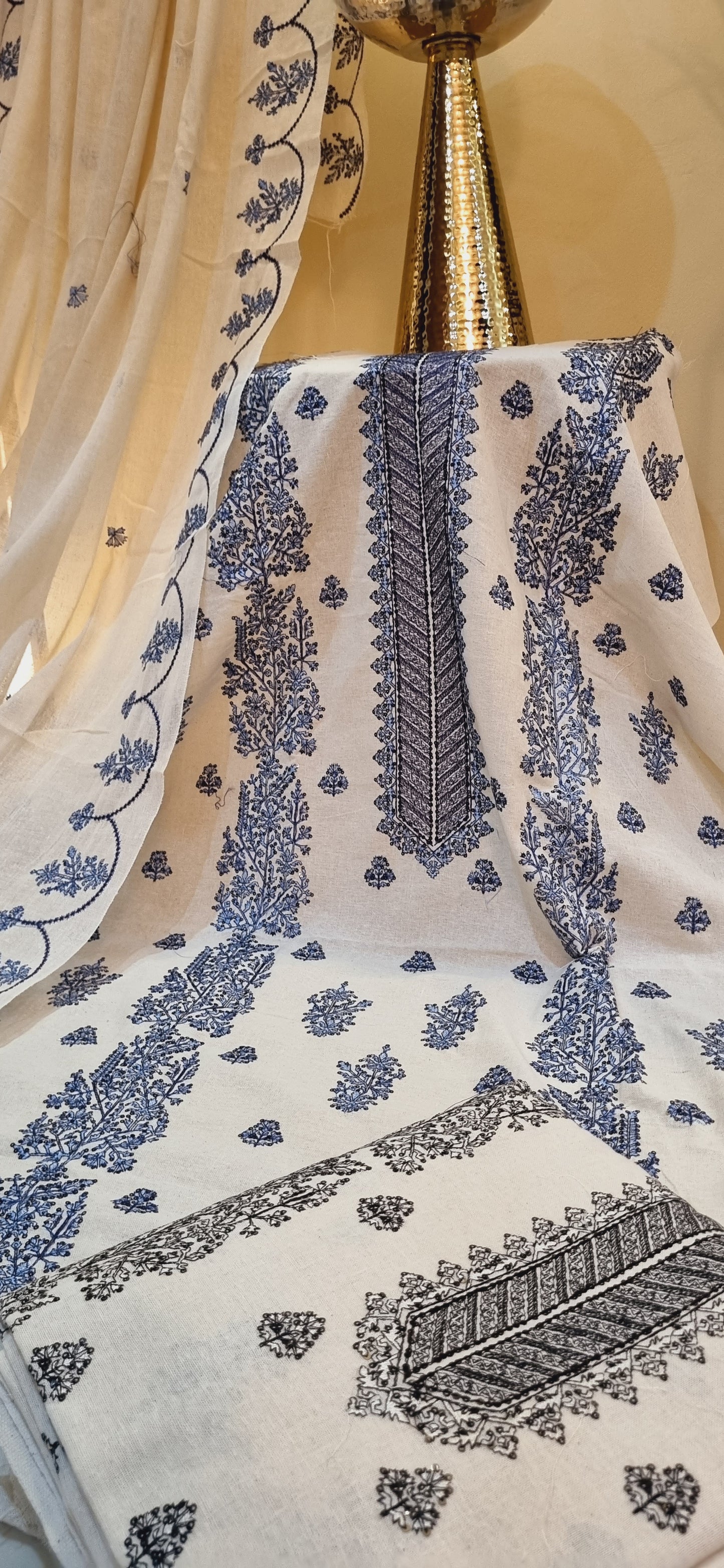 Karandi khadar embroidered three piece suits