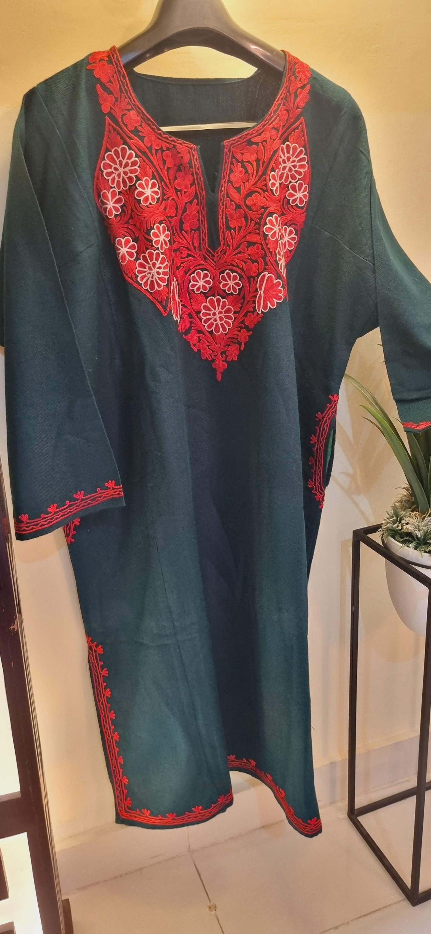 Embroidered phiran: kurta