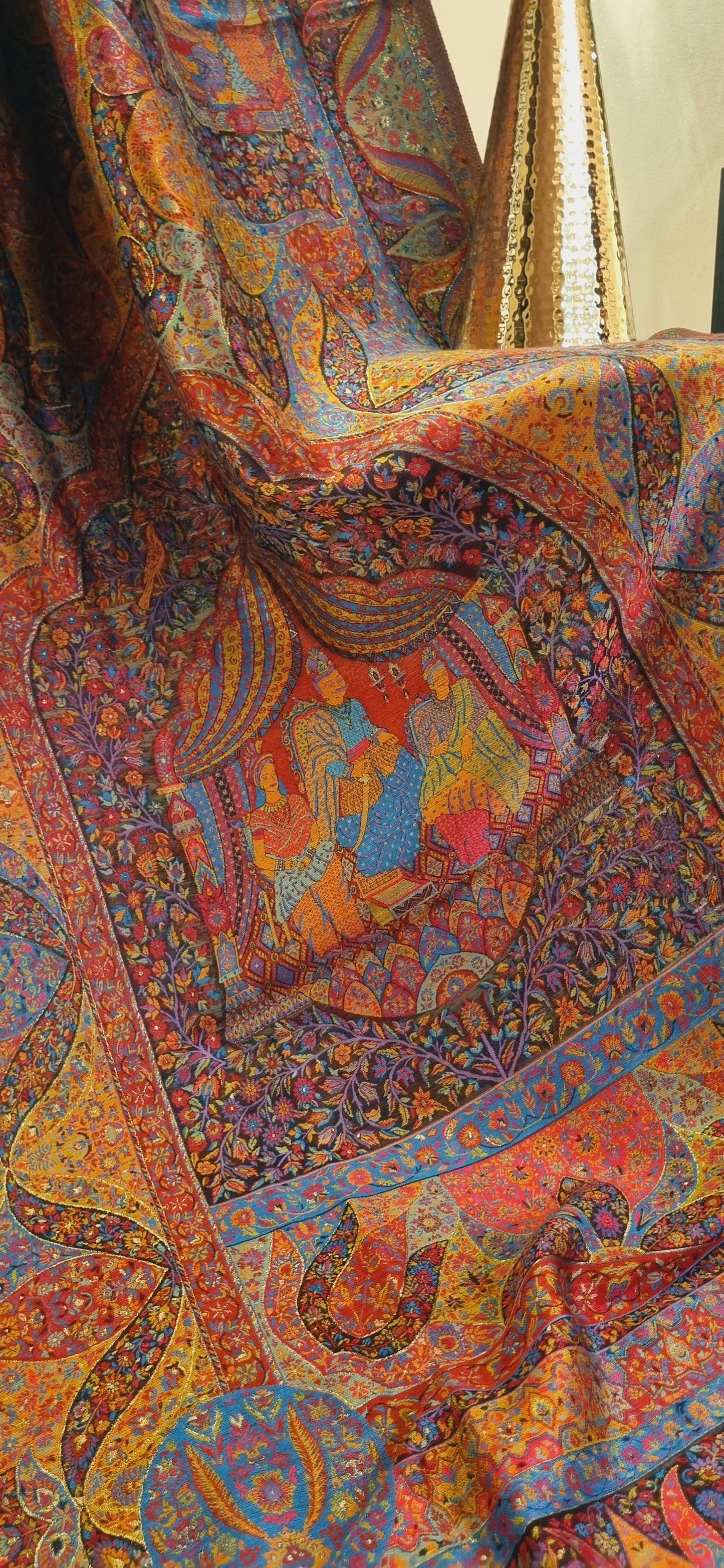 Kaani shawl: silk