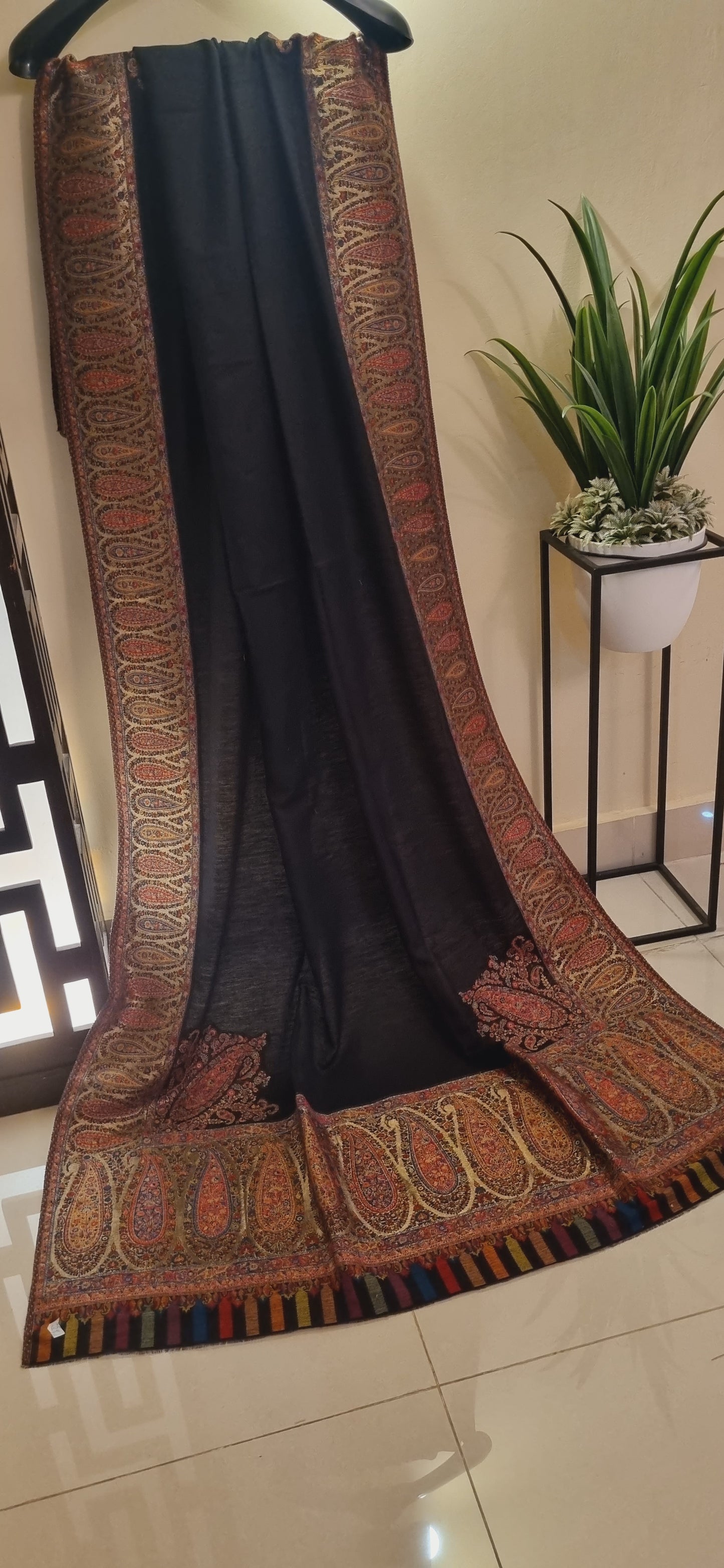 Kaani shawl: Moonlight pashmina