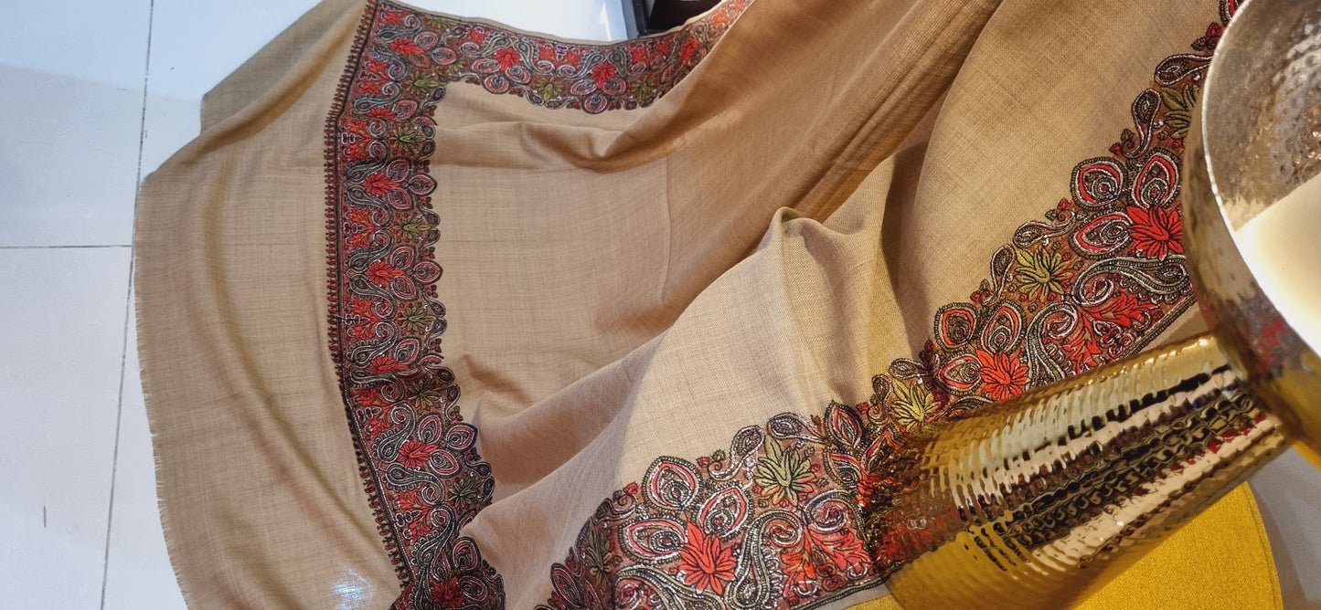 Embroidered shawls: Pashmina