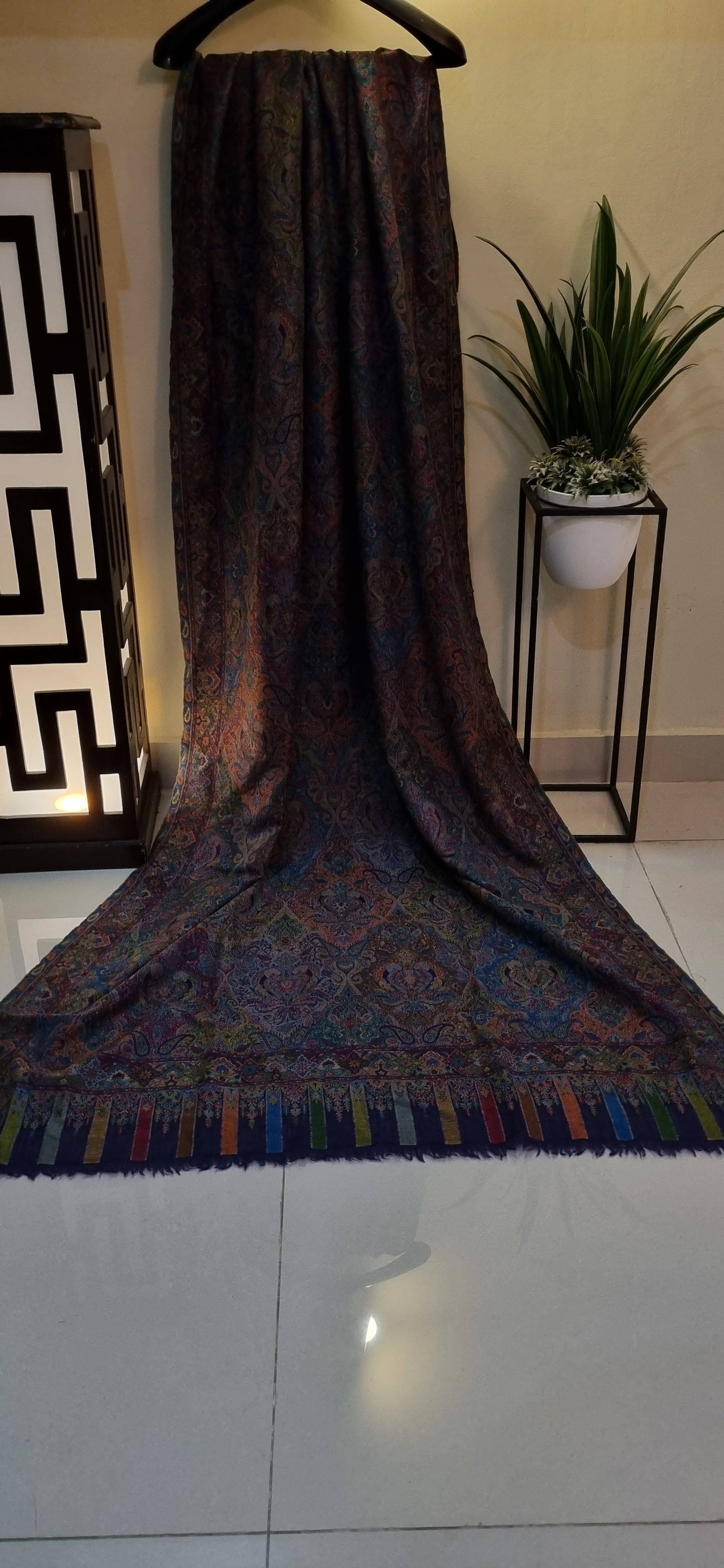 Kaani shawl: Pashmina