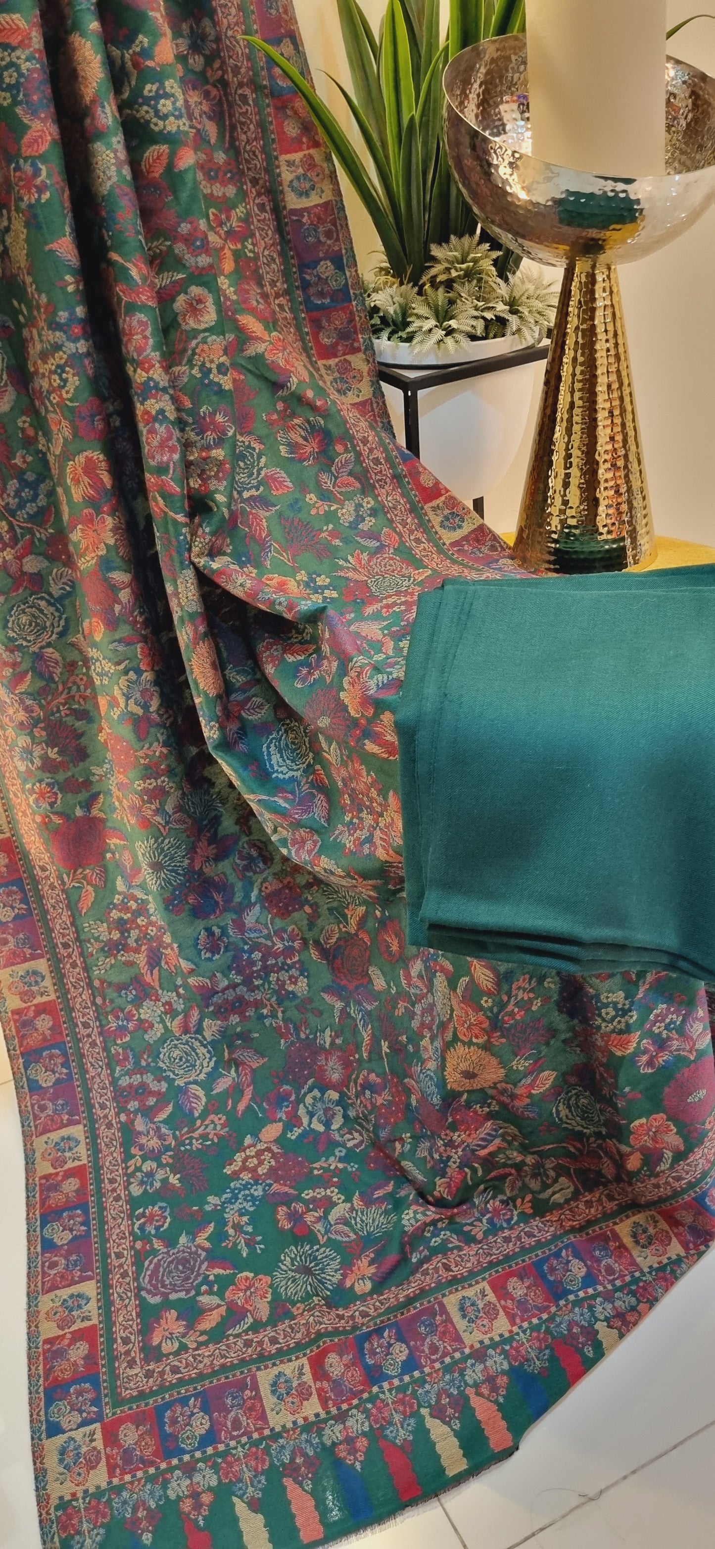 Sale: pashmina shawl with free pashmina suit