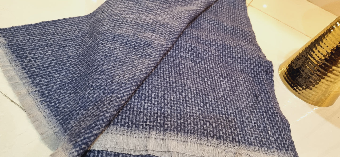 Cashmere shawl: woolen