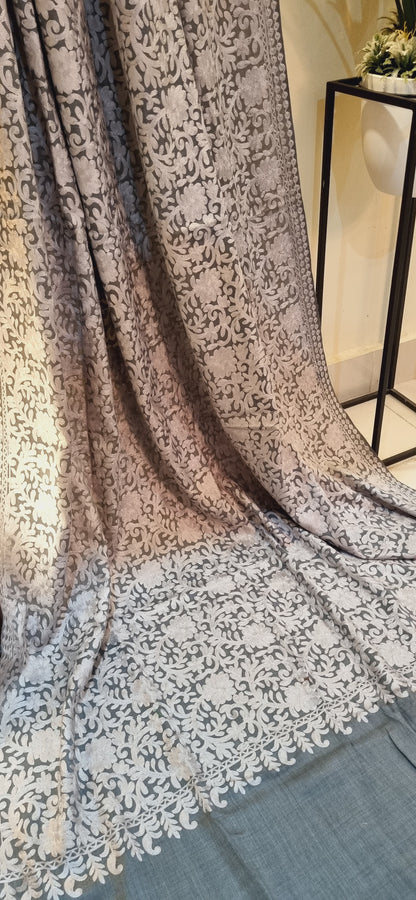 Sale: Embroidered shawl: Pashmina