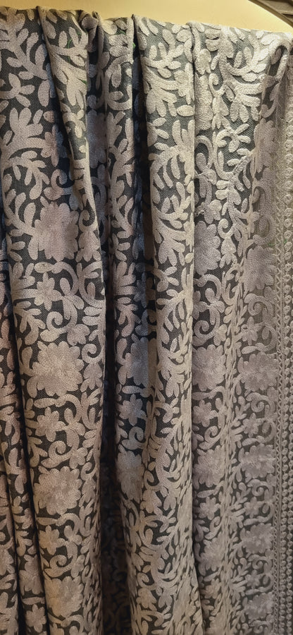 Sale: Embroidered shawl: Pashmina