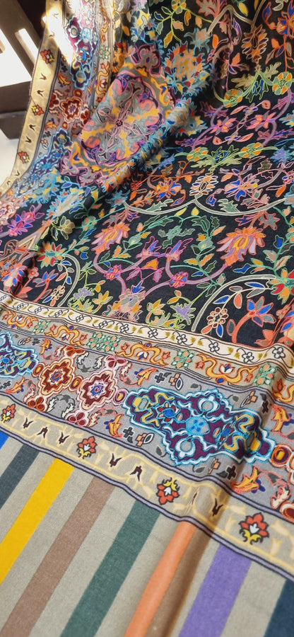 Reelkar shawl: hand made