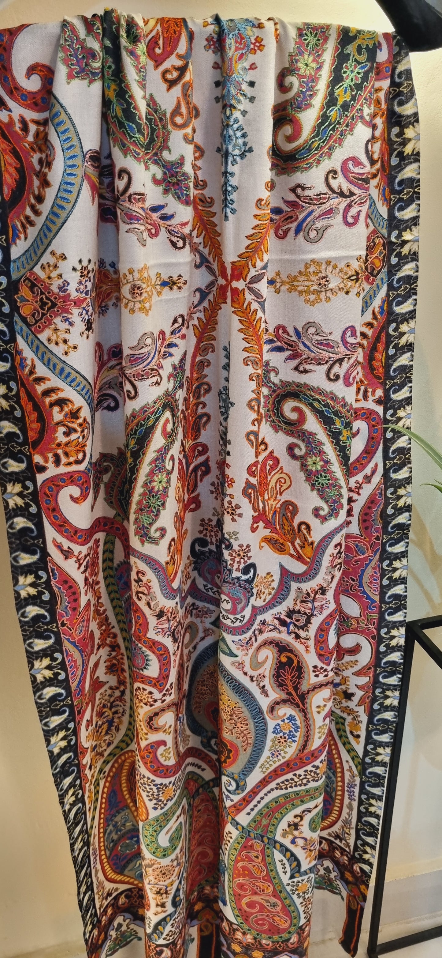 Embroidered minishawl:Reelkar