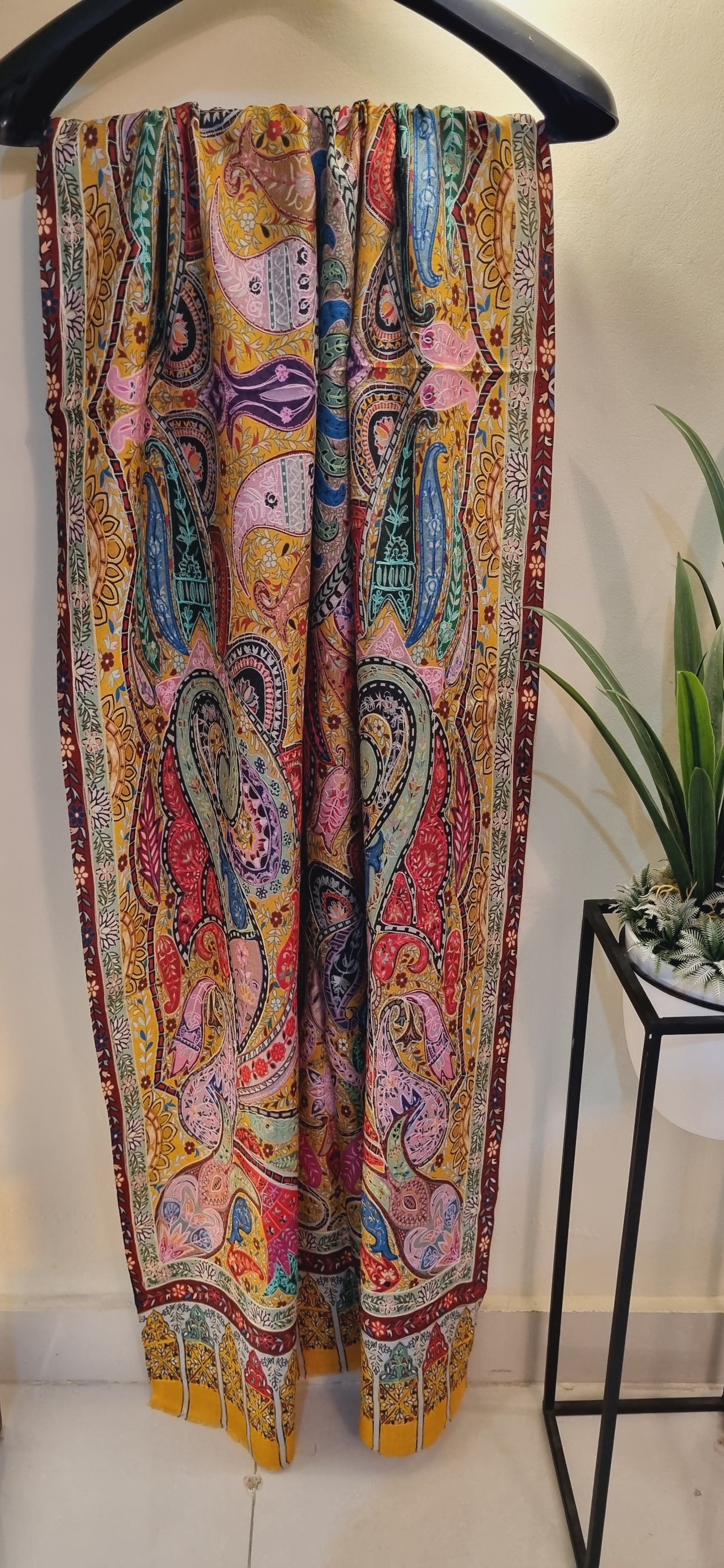 Embroidered minishawl:Reelkar