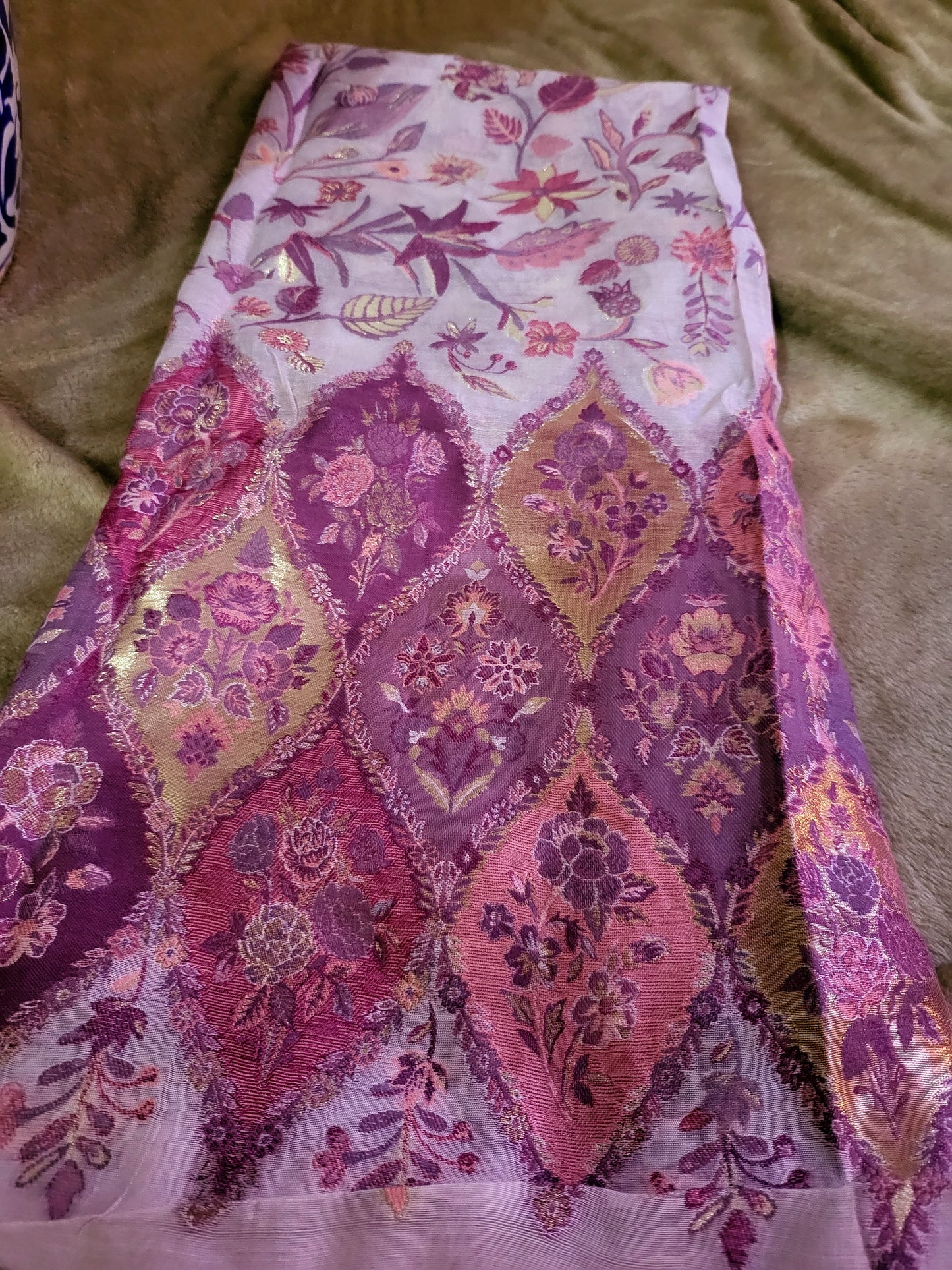 Silk shawl: kanni