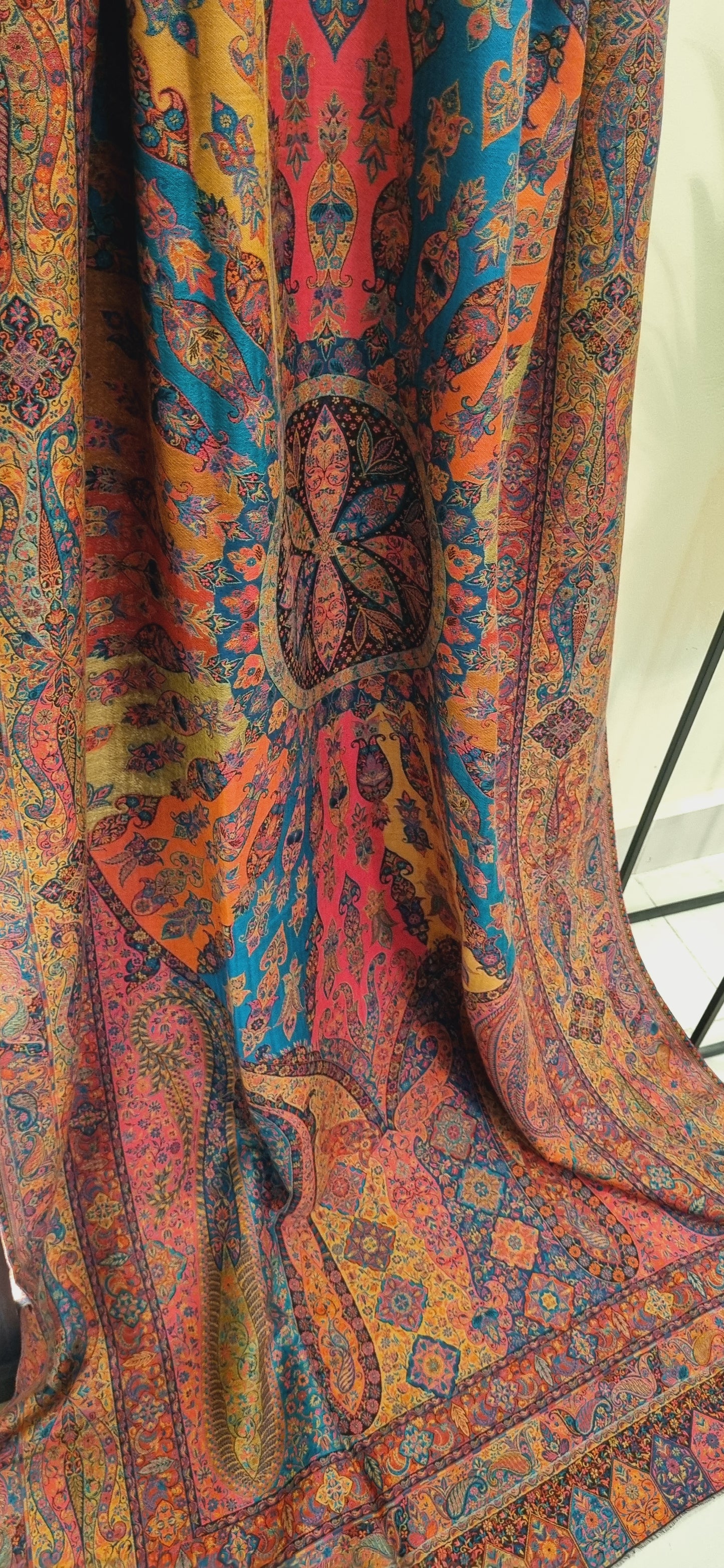 Kaani shawl: Shahjahani