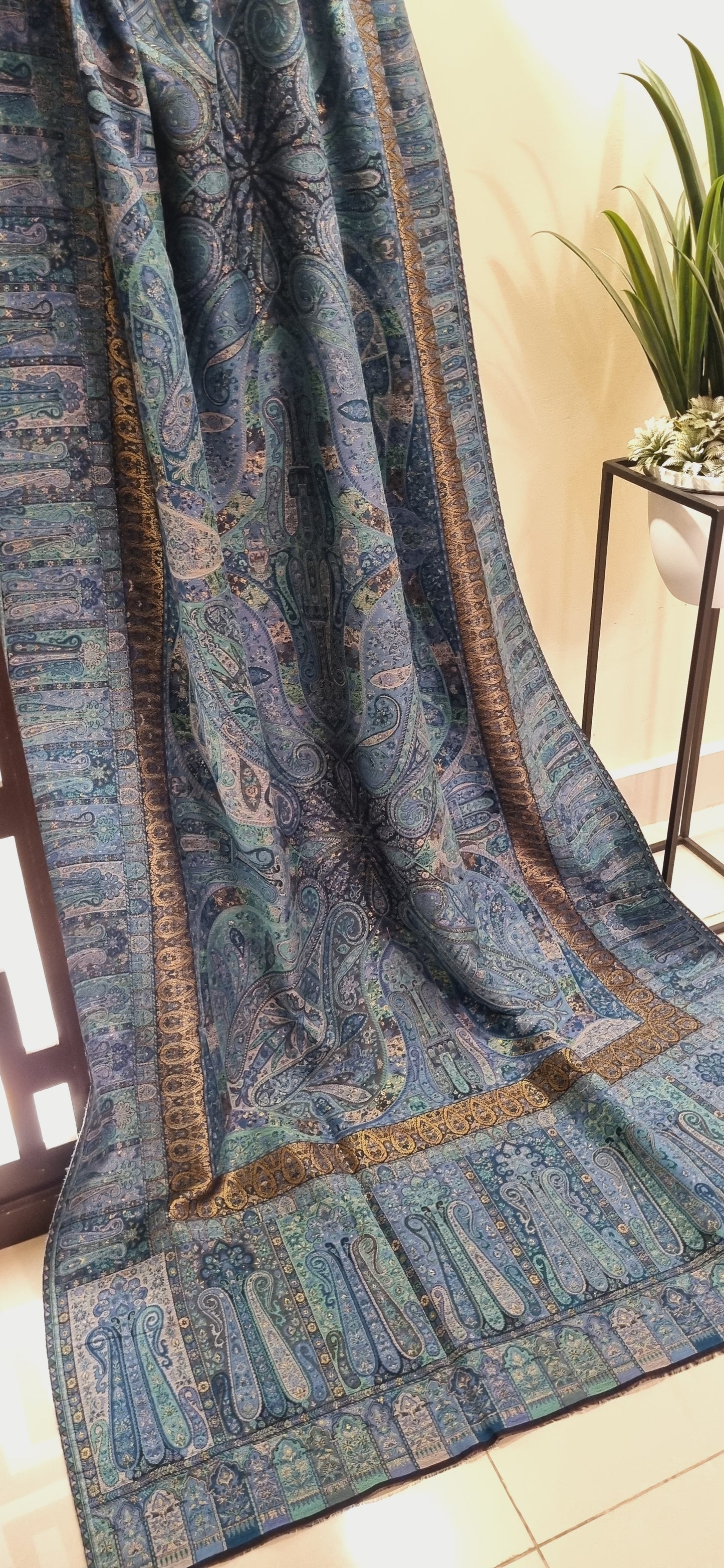 Kaani shawl: Shahjahani