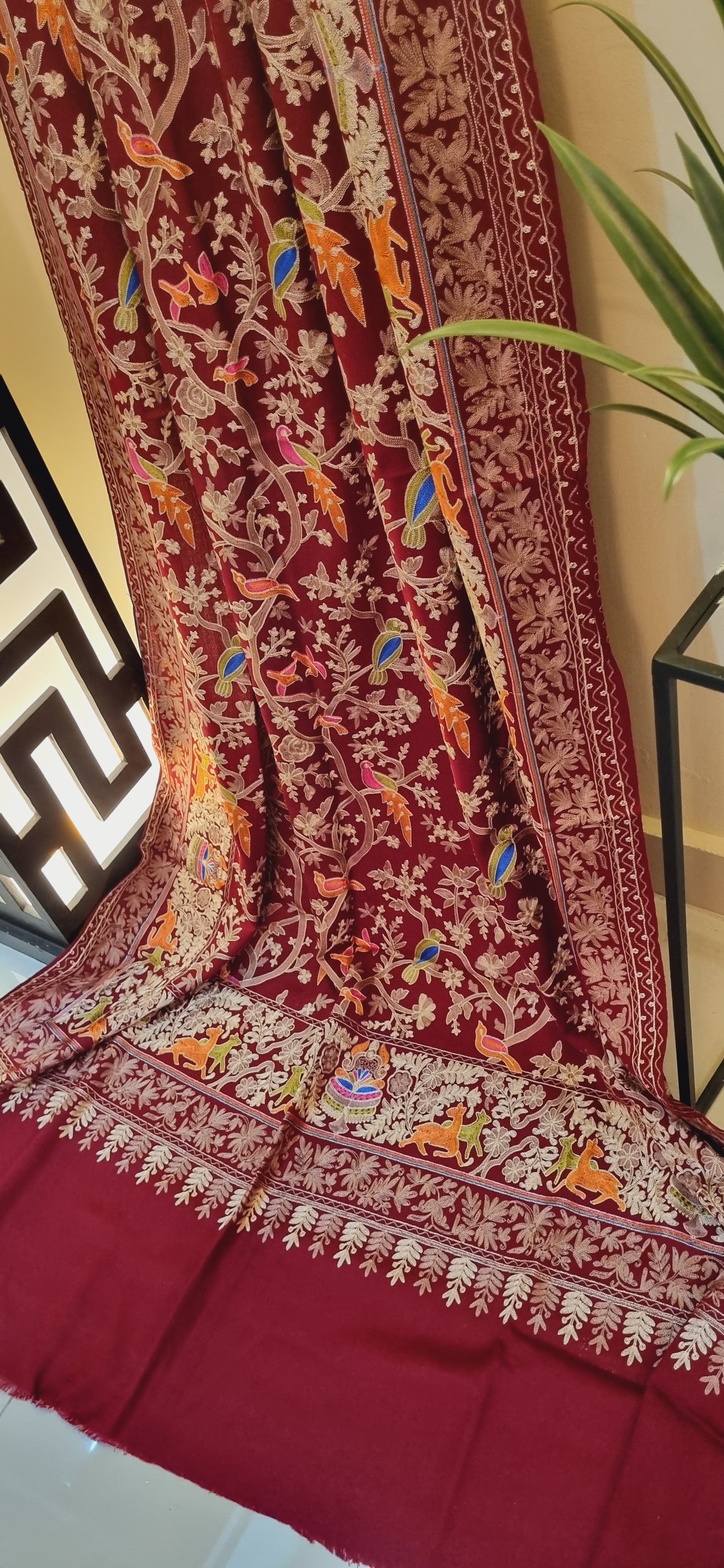 Embroidered shawl: Pashmina